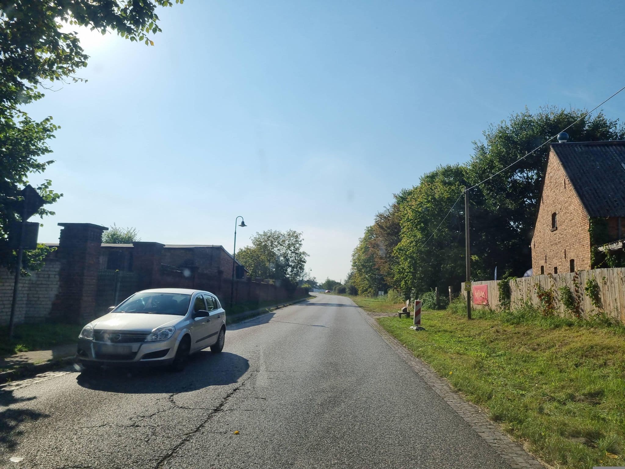 Street view near Thierbachshof, Steinhöfel — © dsmm (CC BY-SA · Mapillary)