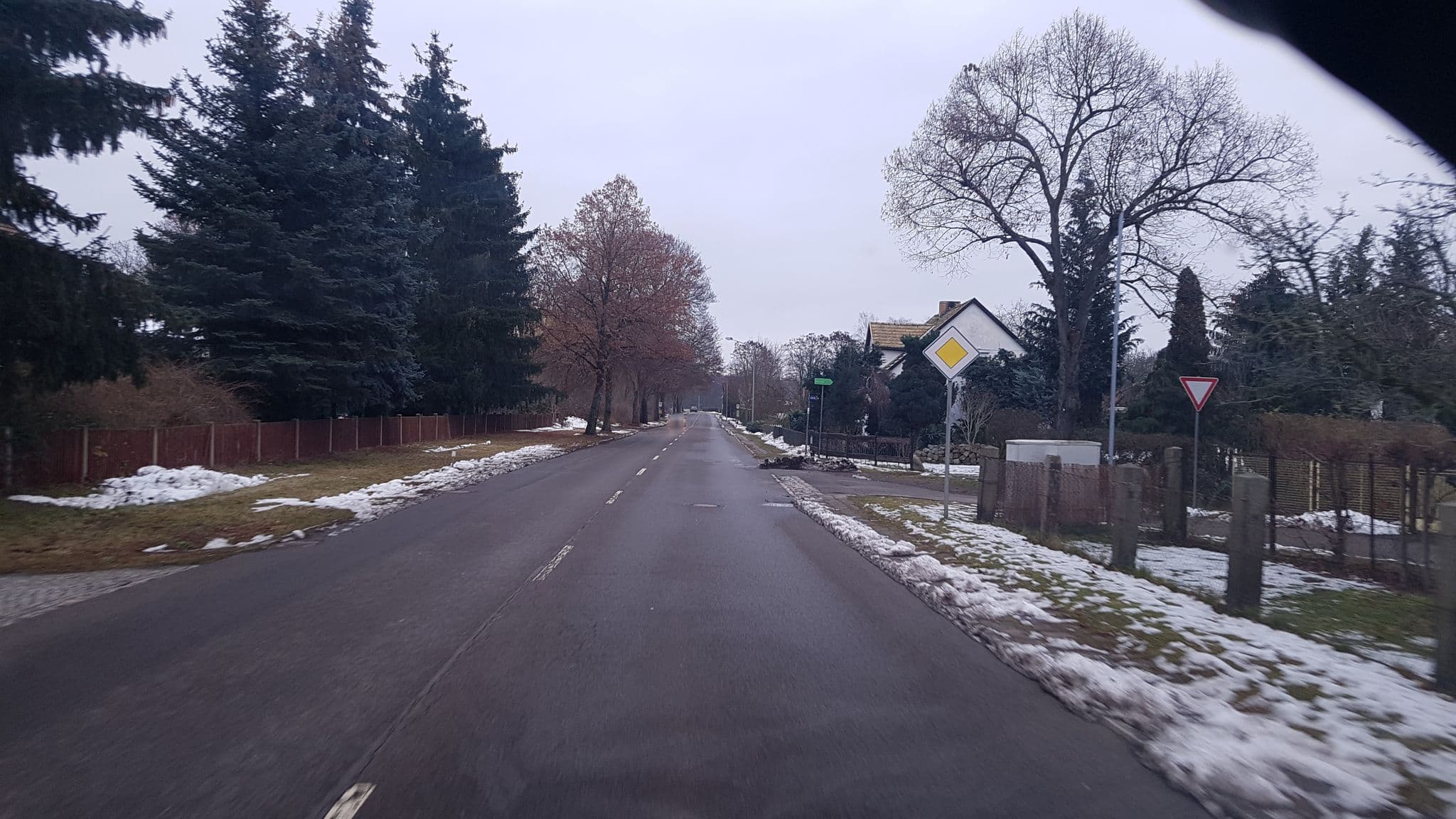 Street view near Villa Fröhlich, Straupitz — © dsmm (CC BY-SA · Mapillary)