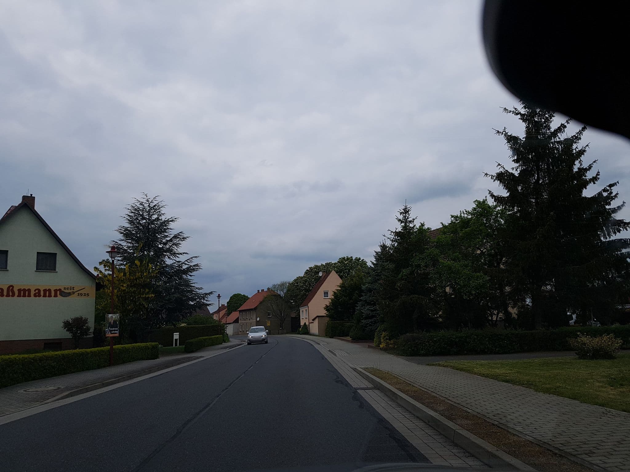 Street view near Pension Graßmann, Luckau — © dsmm (CC BY-SA · Mapillary)