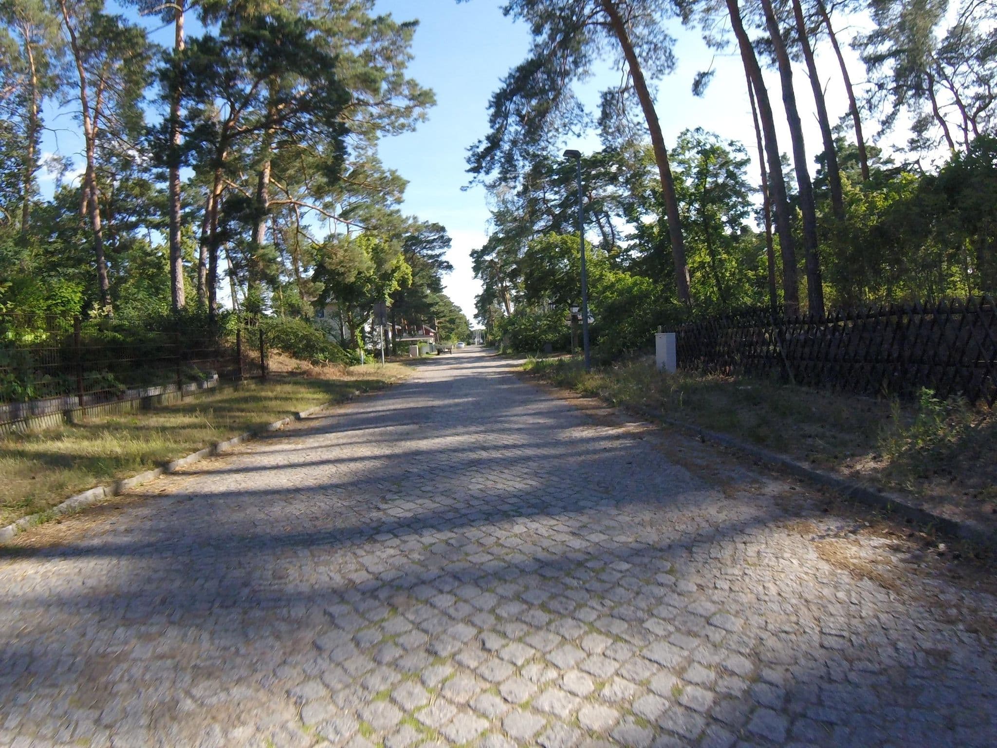 Street view near Pension Grandau, Königs Wusterhausen — © rik (CC BY-SA · Mapillary)