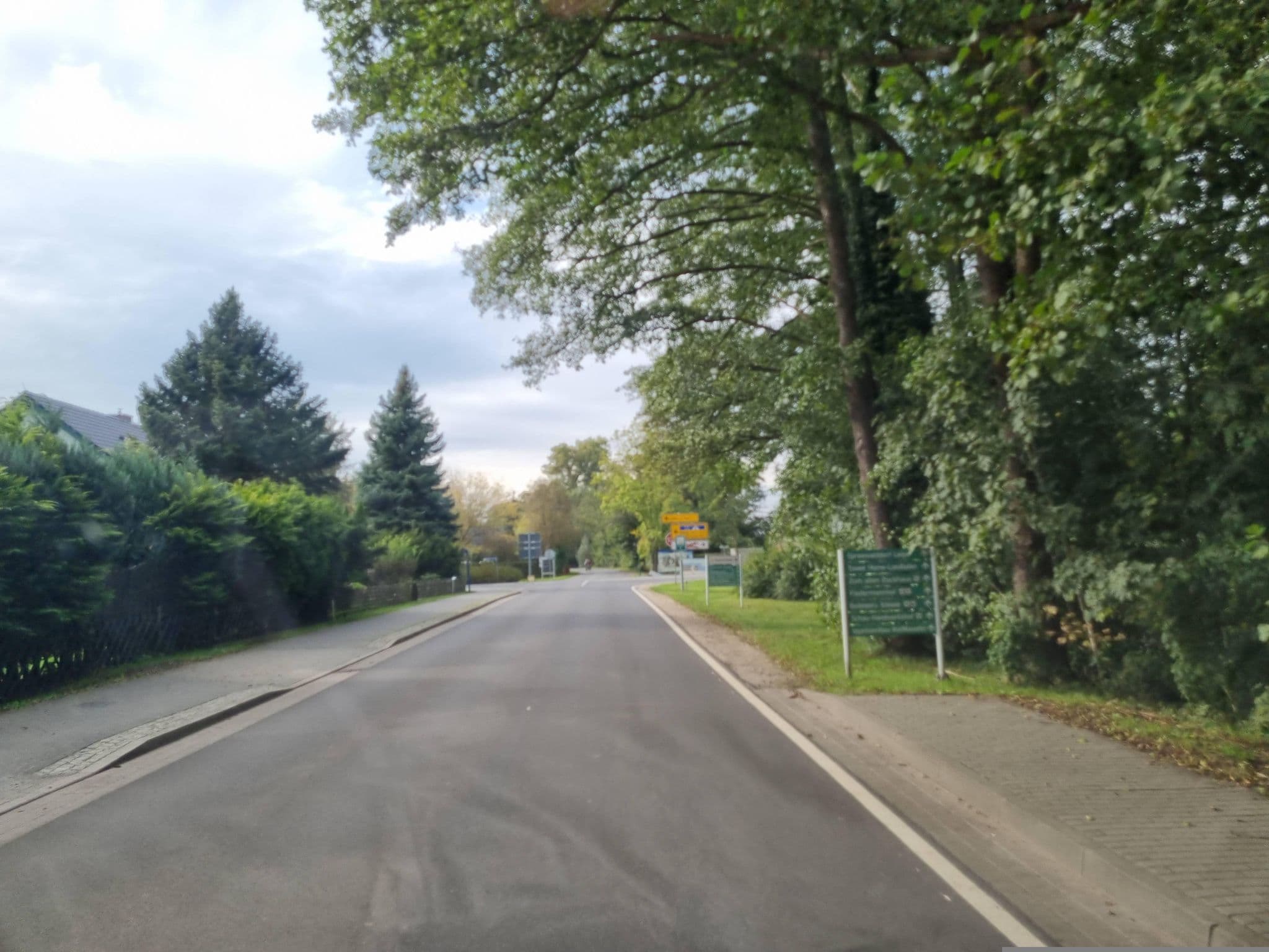 Street view near pro gastra Gastgewerbe GmbH, Burg — © dsmm (CC BY-SA · Mapillary)