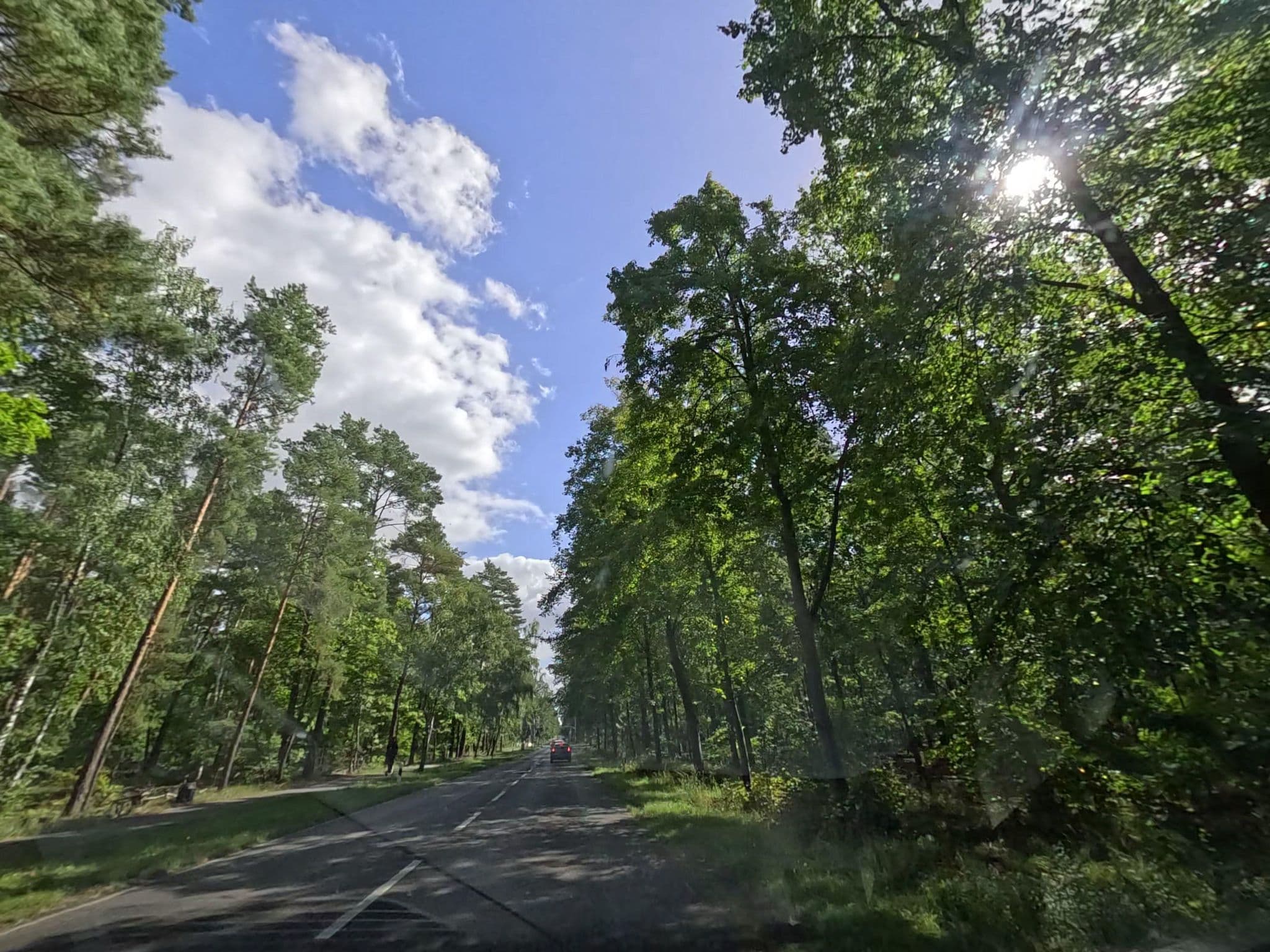 Street view near Ferienhausdorf Rübezahl Berlin-Mügelser, Friedrichshagen — © lienus96 (CC BY-SA · Mapillary)