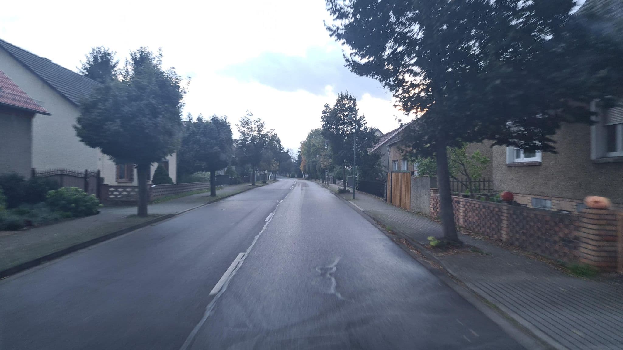 Street view near Ferienwohnung Blick zu den Sternen, Halbe — © dsmm (CC BY-SA · Mapillary)