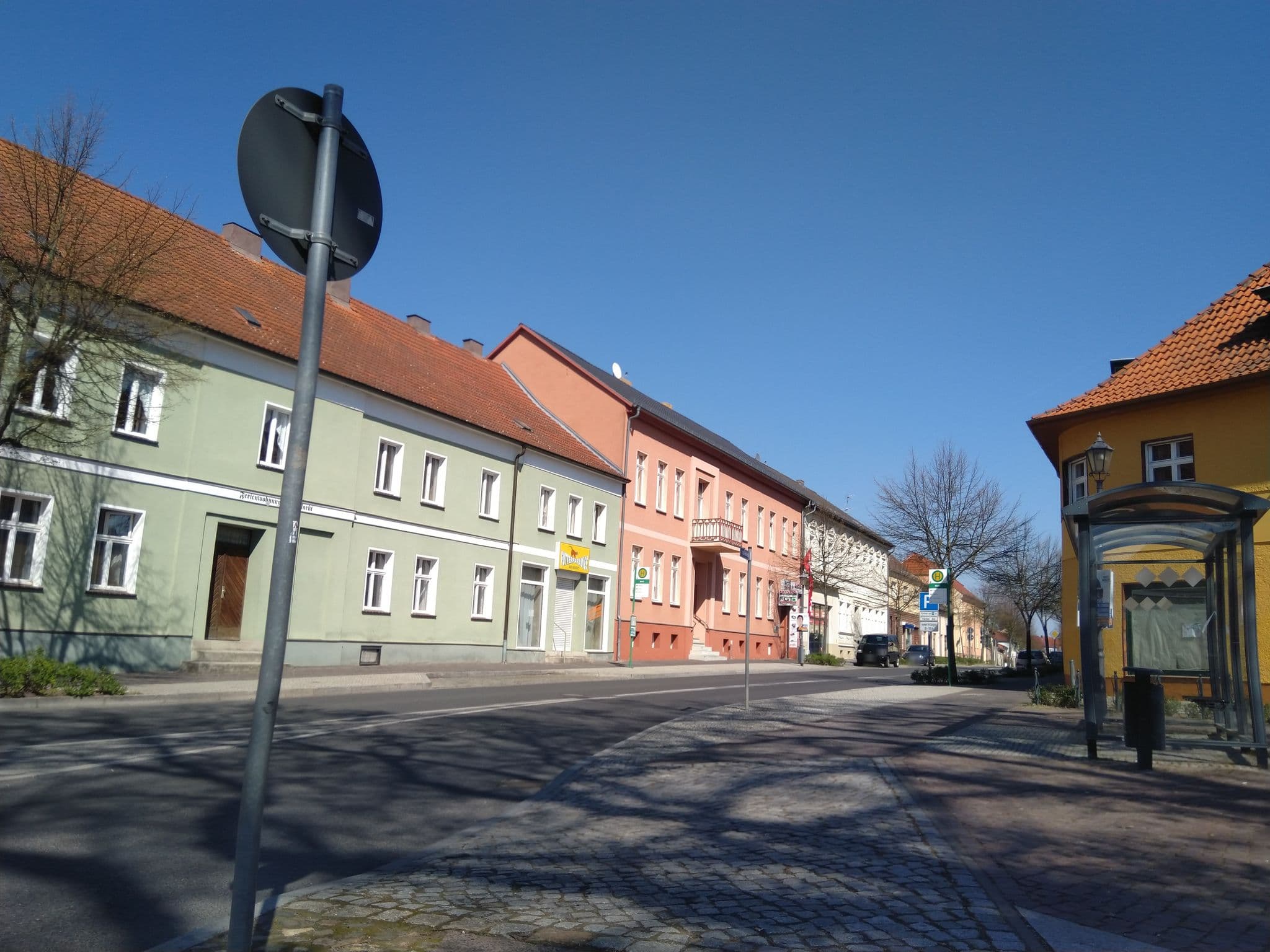 Street view near Pension Alter Markt, Biesenthal — © mappinggeek (CC BY-SA · Mapillary)