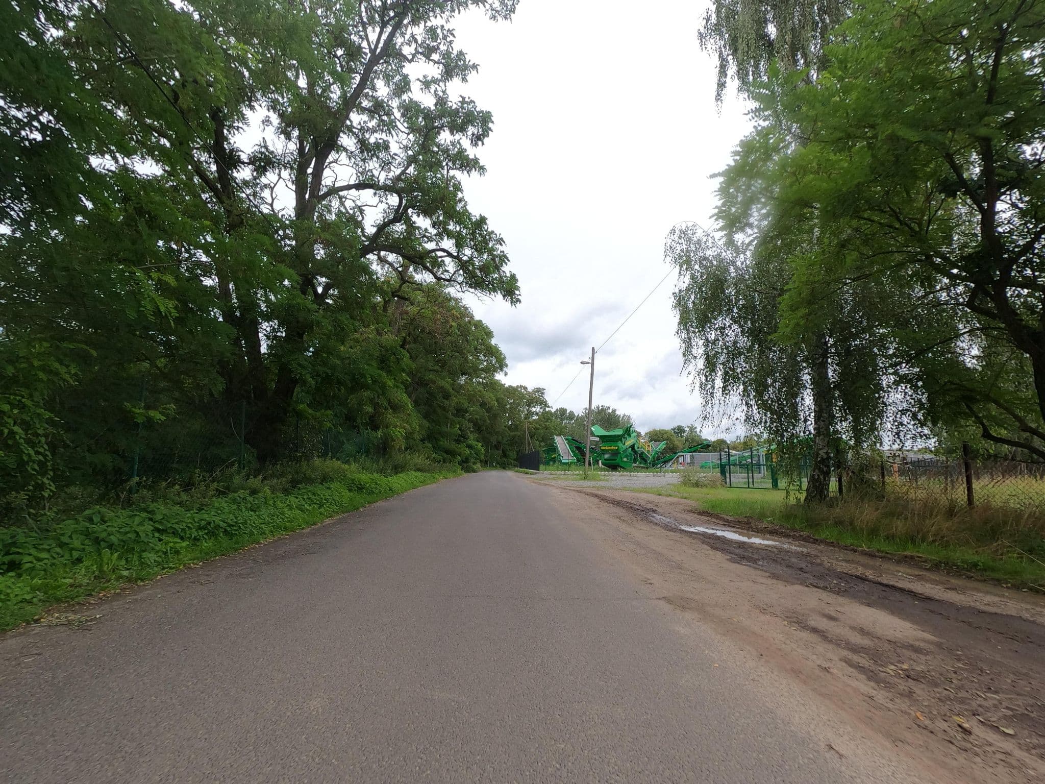 Street view near Landgasthaus Helenenau, Bernau bei Berlin — © Langfahrer (CC BY-SA · Mapillary)