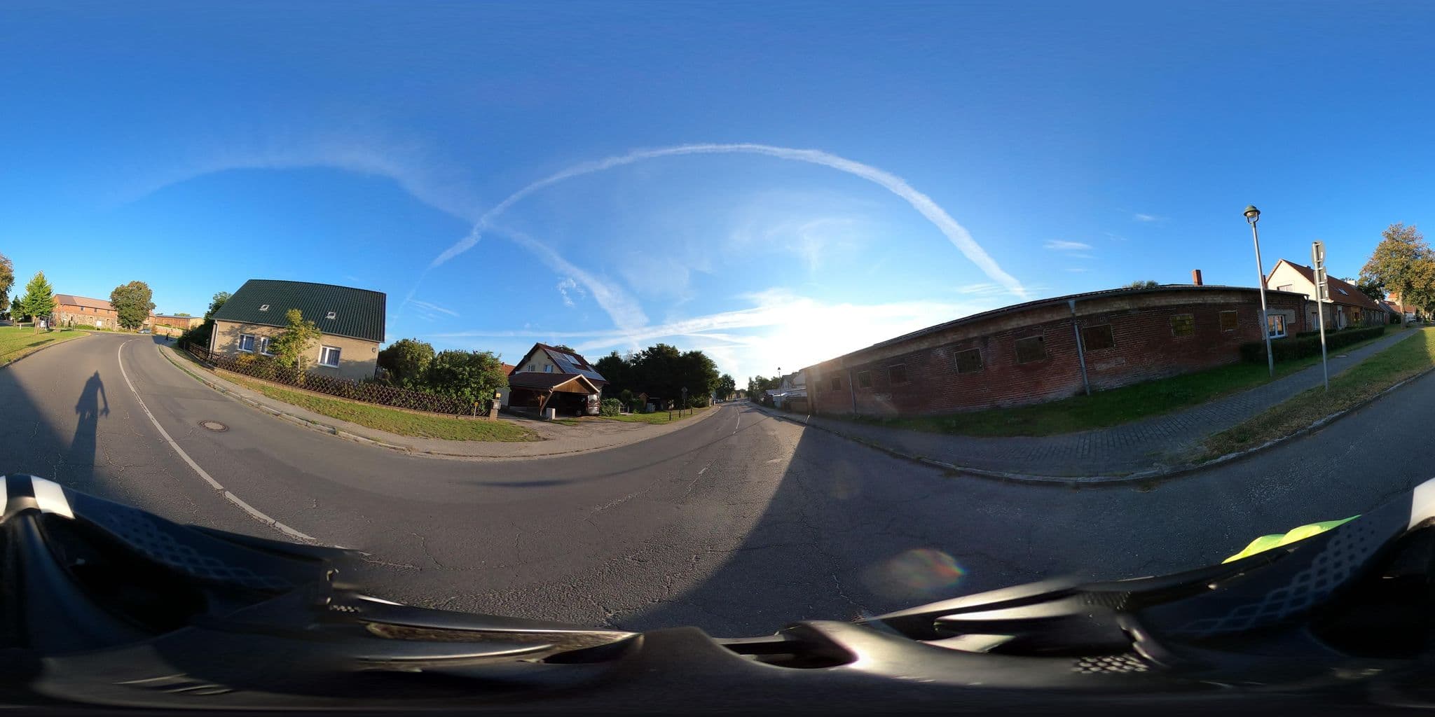 Street view near Pension Villa Seegarten und Seehotel, Werneuchen — © stefanhrt (CC BY-SA · Mapillary)