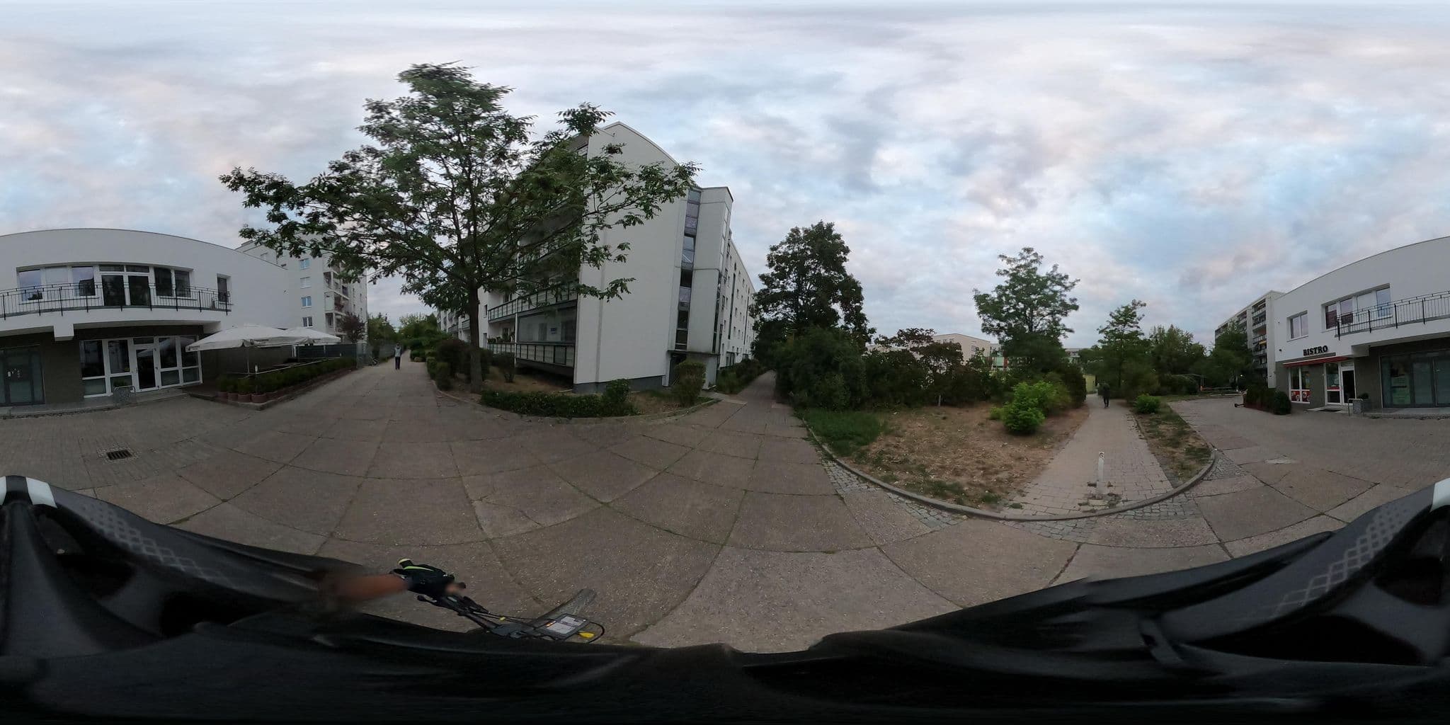 Street view near Pension am Tierpark GmbH, Hellersdorf — © stefanhrt (CC BY-SA · Mapillary)