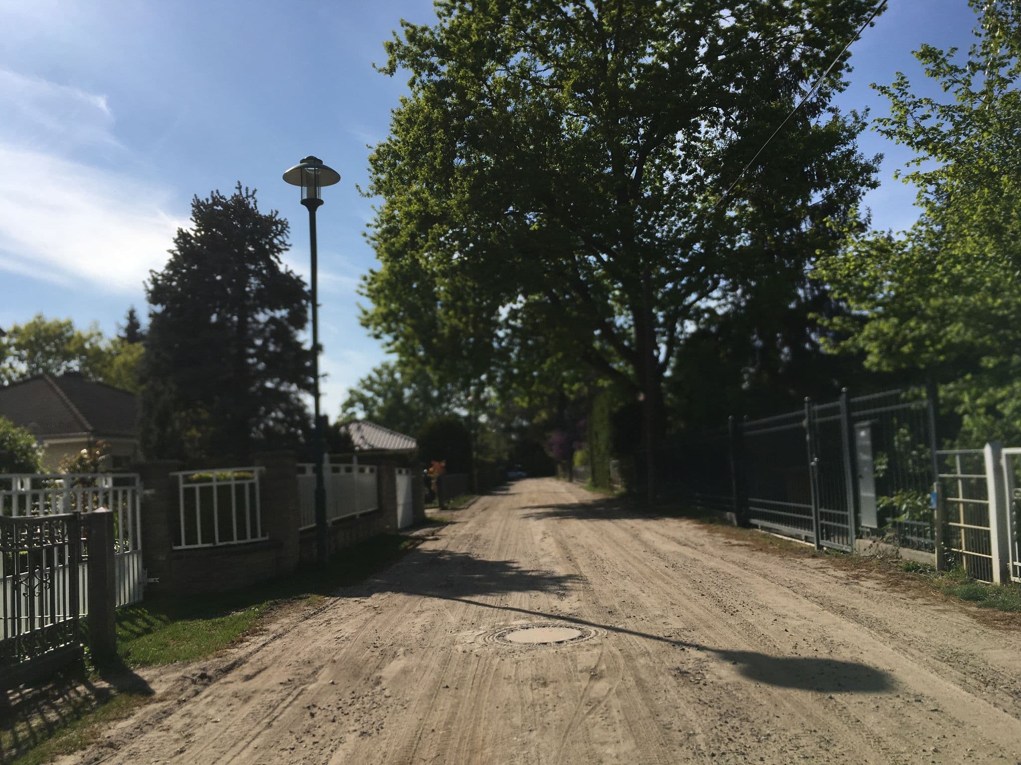 Street view near Dr. Christine und Gunter Lasch, Bernau bei Berlin — © carlheinz (CC BY-SA · Mapillary)