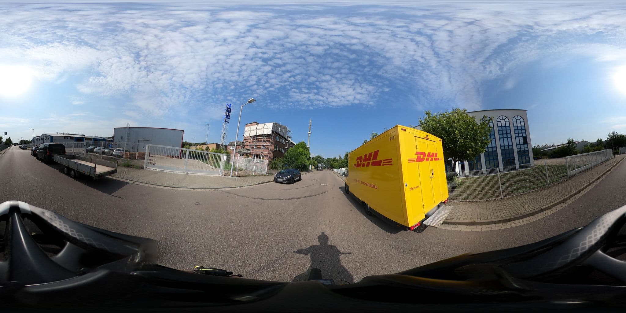 Street view near Hotel Berliner Tor "Am Rehhahn", Marzahn — © stefanhrt (CC BY-SA · Mapillary)