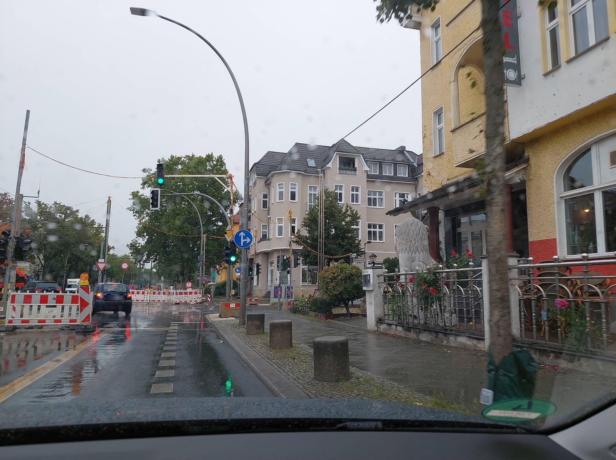 Street view near Thang Long Restaurant, Karlshorst — © DBSEV_SBB (CC BY-SA · Mapillary)