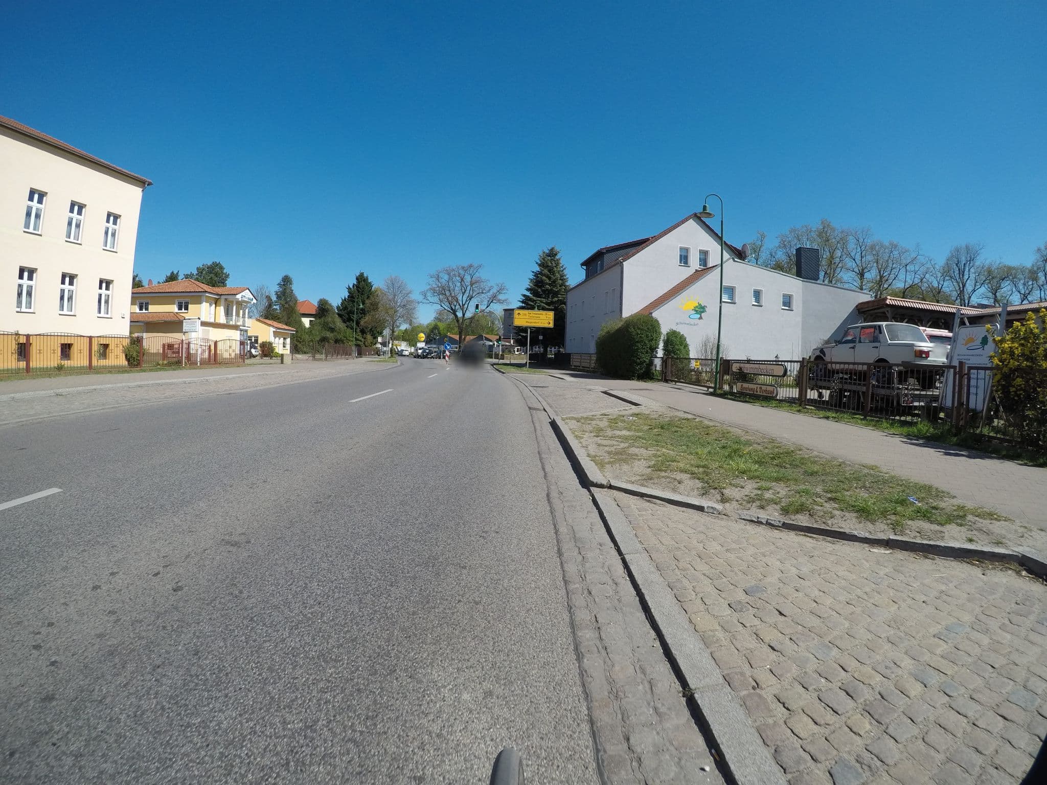 Street view near Thürling Dietmar Pension, Werneuchen — © kartonage (CC BY-SA · Mapillary)