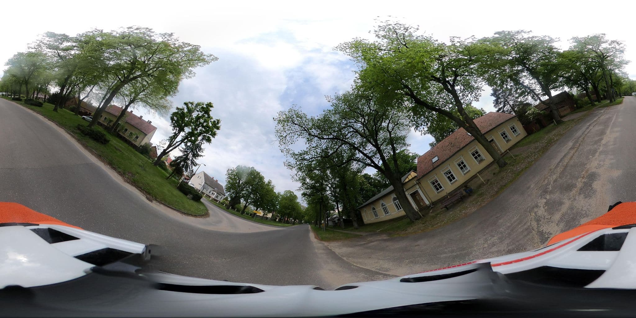 Street view near Quappendorf Ferienwohnungen, Neuhardenberg — © Oderradler (CC BY-SA · Mapillary)