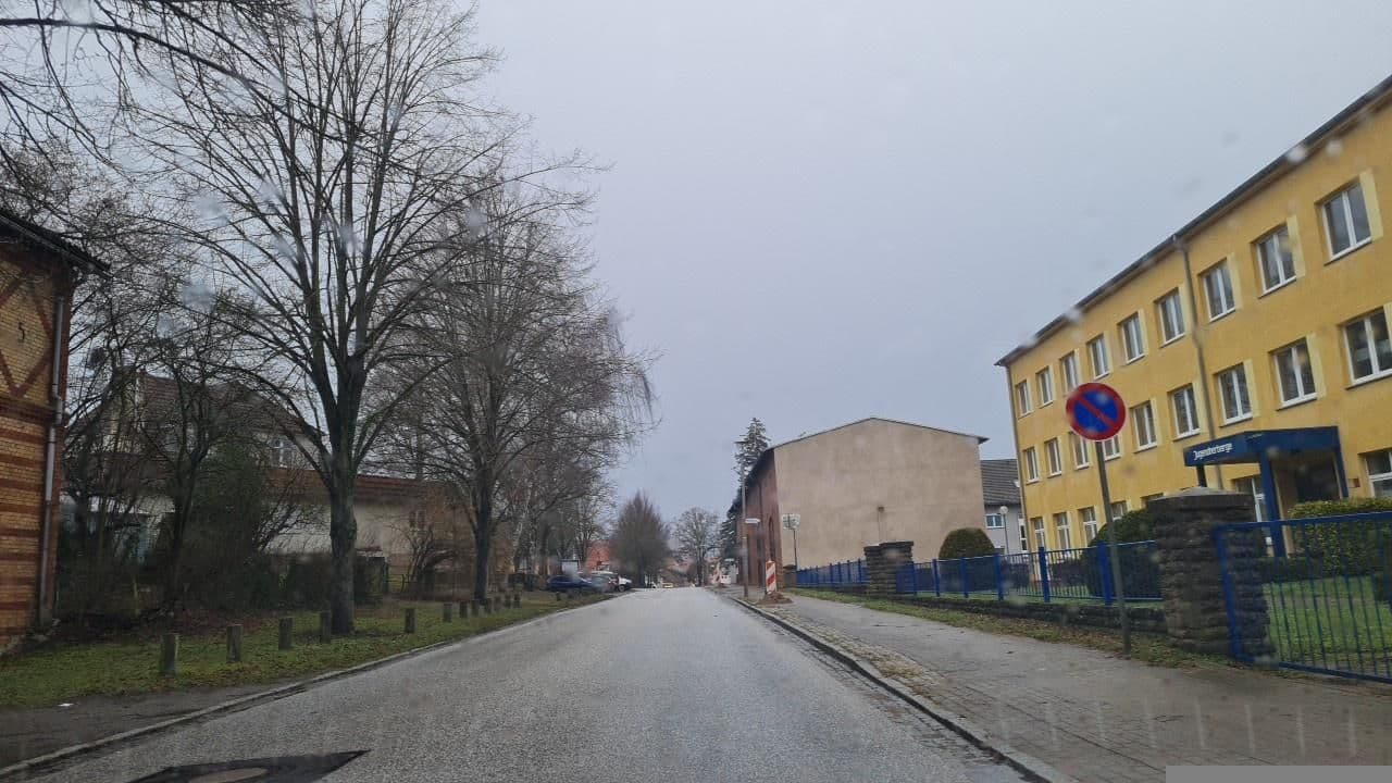Street view near Jugendherberge Plau am See, Plau am See — © Rasenlatscher (CC BY-SA · Mapillary)