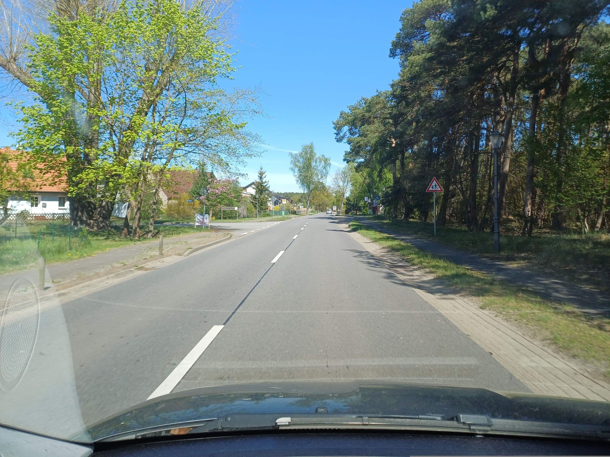Street view near Restaurant Heidekrug, Wesenberg — © wentus (CC BY-SA · Mapillary)