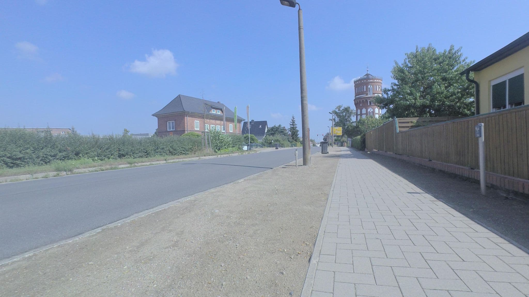 Street view near Hotel Pension Am Wasserturm, Malchin — © britiger (CC BY-SA · Mapillary)