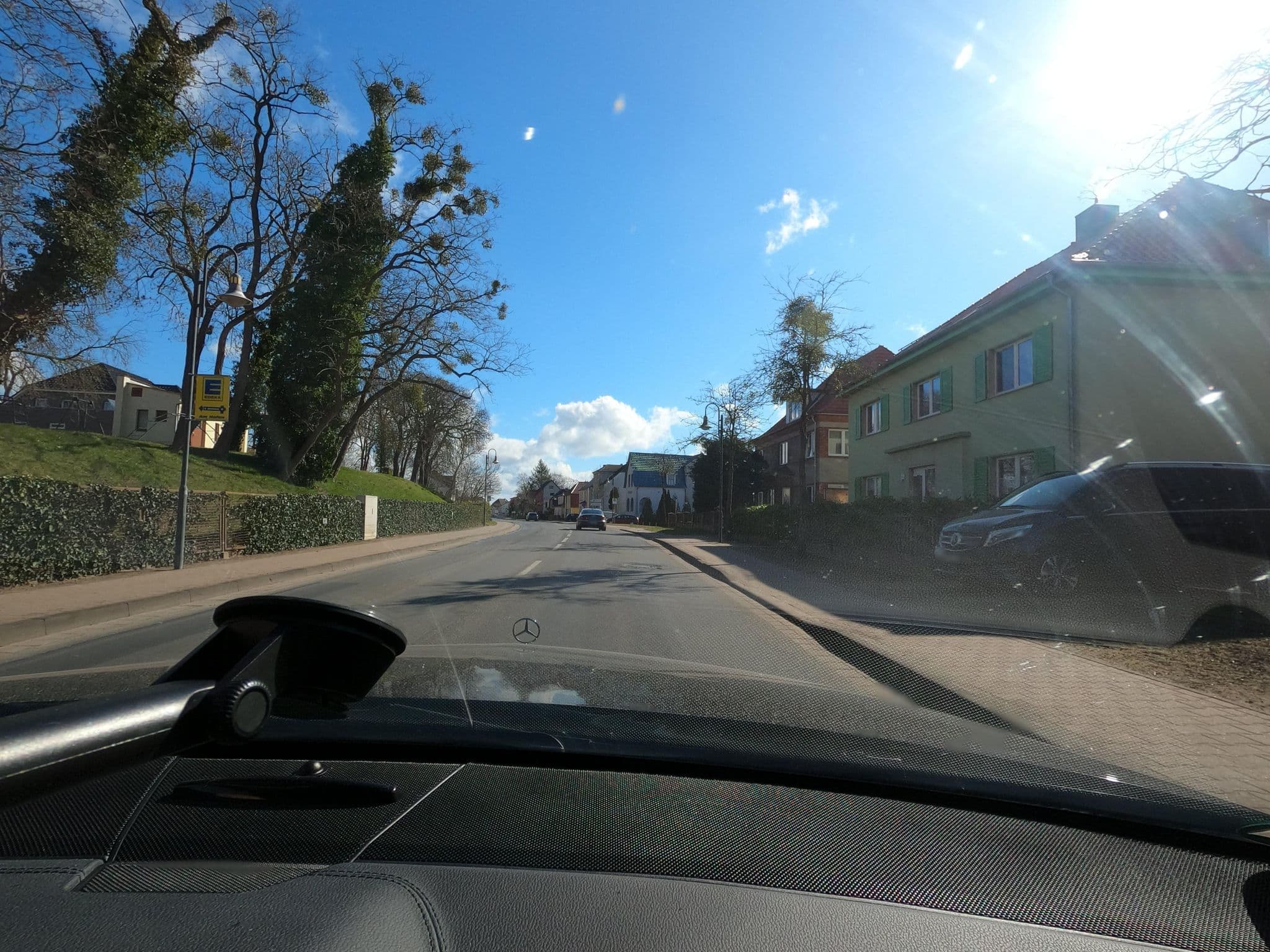 Street view near Ochs-Lührmann GmbH, Röbel — © saschahaberkorn (CC BY-SA · Mapillary)