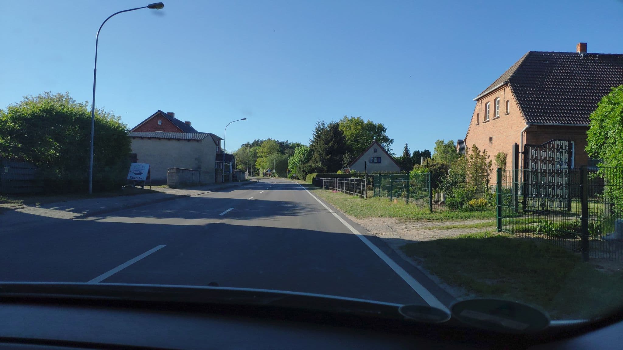 Street view near Ferienhof Mirow, Rechlin — © soepzi (CC BY-SA · Mapillary)