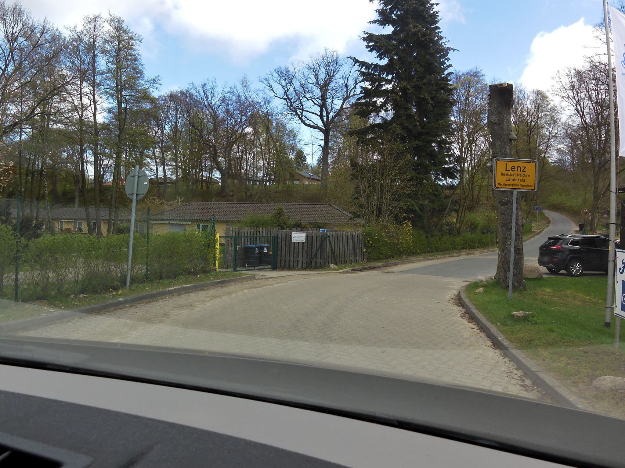 Street view near Villa Thormarcon, Malchow — © zoegglmeyr (CC BY-SA · Mapillary)