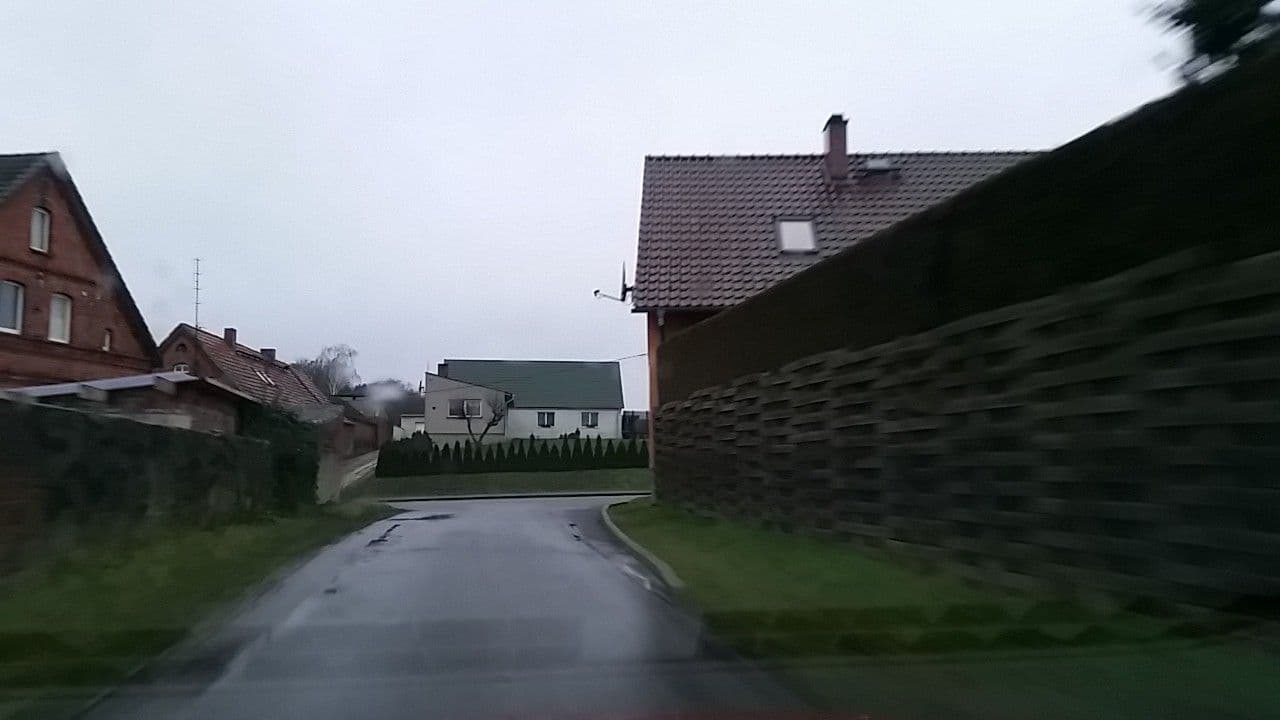 Street view near Reiter - & Pferdepension Fürstenhof, Gumtow — © tian (CC BY-SA · Mapillary)