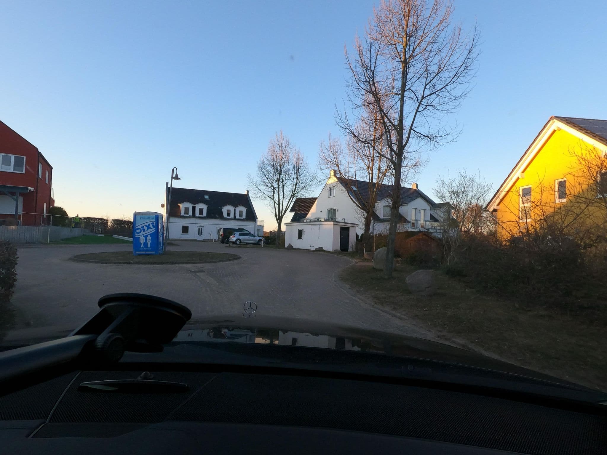 Street view near Villa Harmonie - Ferienwohnungen im Land Fleesensee, Malchow — © saschahaberkorn (CC BY-SA · Mapillary)