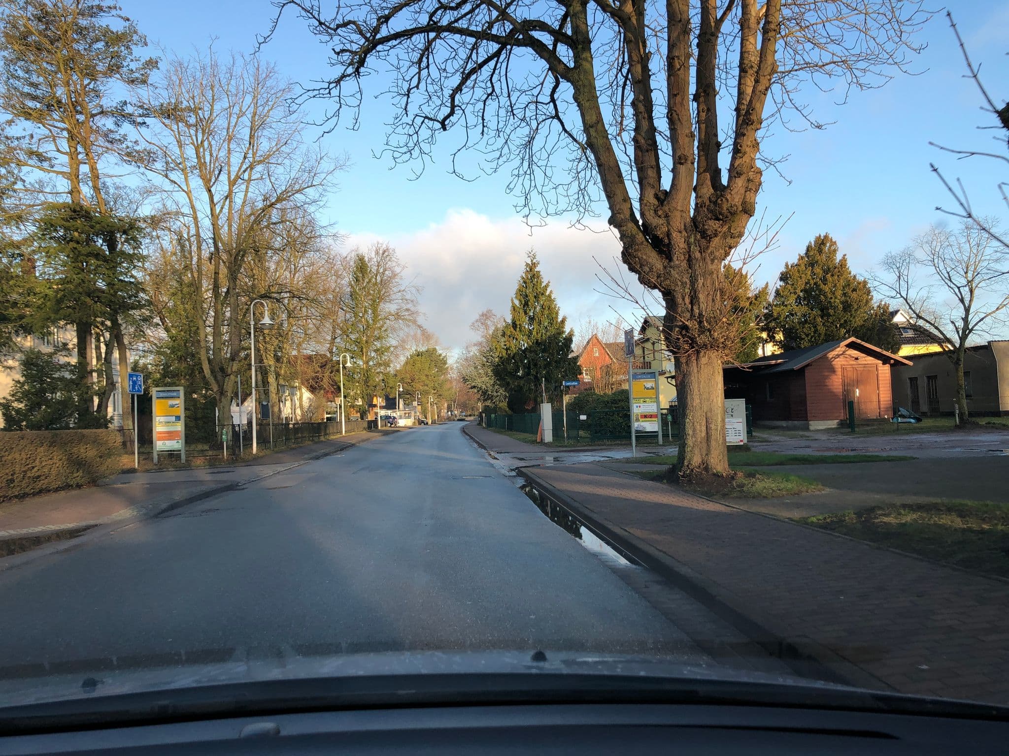 Street view near Apartment Romantik Flair, Ostseebad Prerow — © bejotel (CC BY-SA · Mapillary)