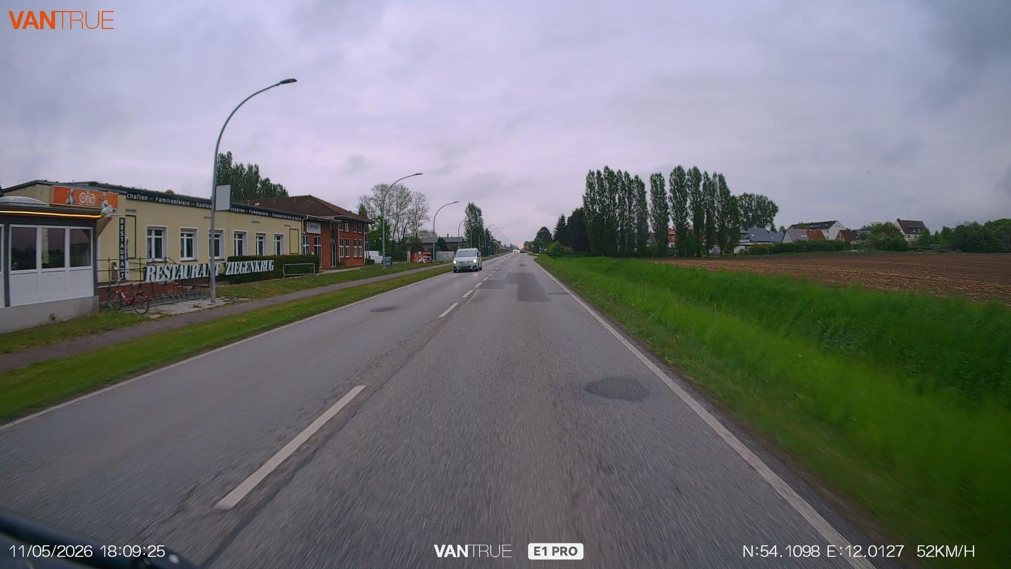 Street view near Hotel & Restaurant Rostocker Tor, Lambrechtshagen — © LordOslo (CC BY-SA · Mapillary)