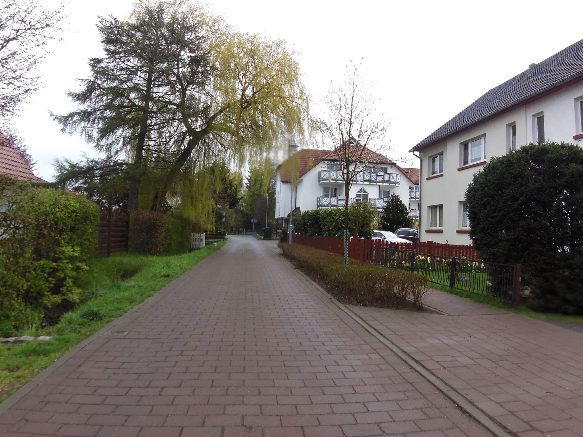 Street view near Hoffmann, Hildegard Ferienwohnungen, Zingst — © zoegglmeyr (CC BY-SA · Mapillary)