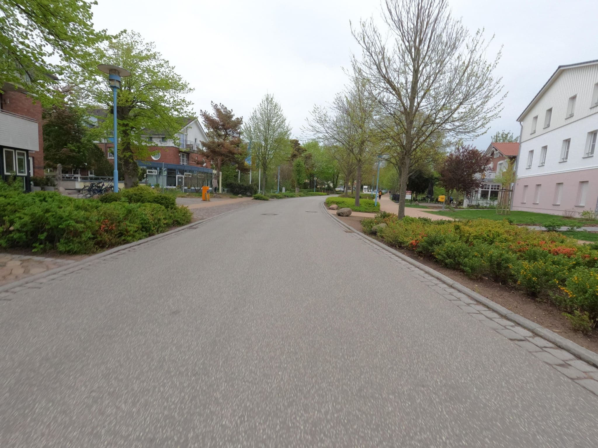 Street view near Dorint Strandresort & Spa Ostseebad Wustrow, Ostseebad Dierhagen — © hektor1989 (CC BY-SA · Mapillary)