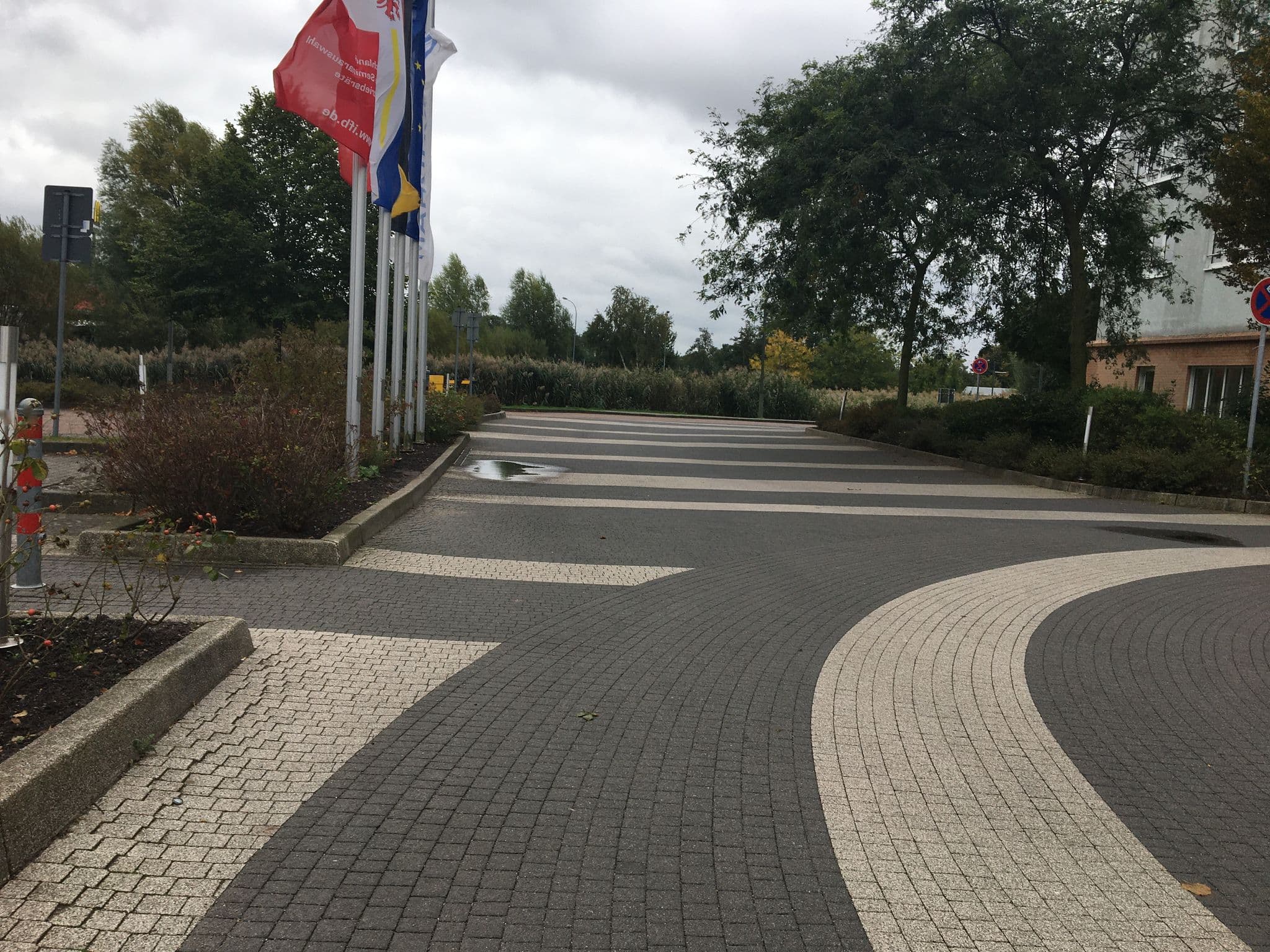 Street view near Wyndham Stralsund HanseDom, Stralsund — © jlorenz86 (CC BY-SA · Mapillary)