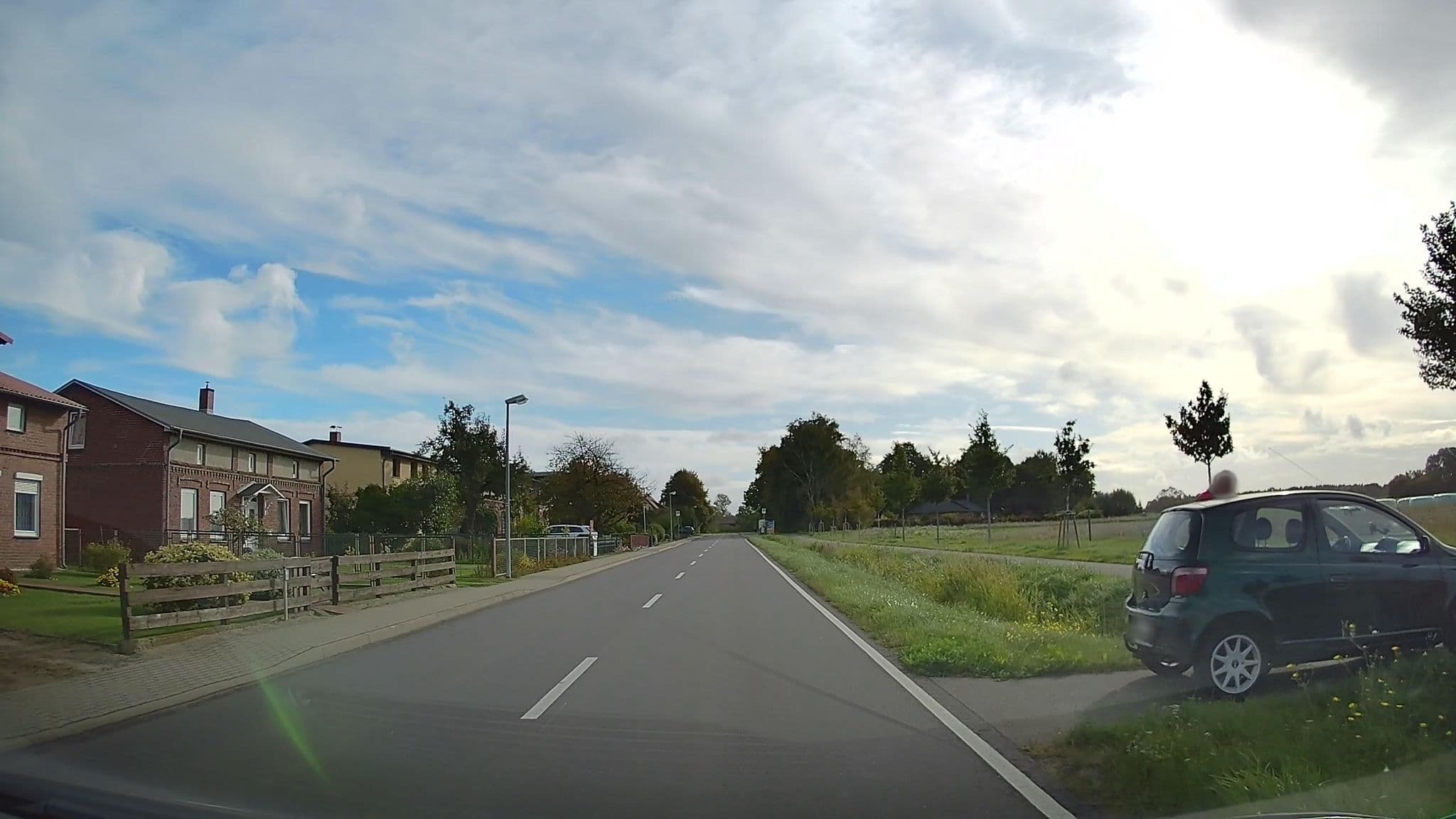 Street view near Pension Schwalbennest, Gelbensande — © hendel (CC BY-SA · Mapillary)