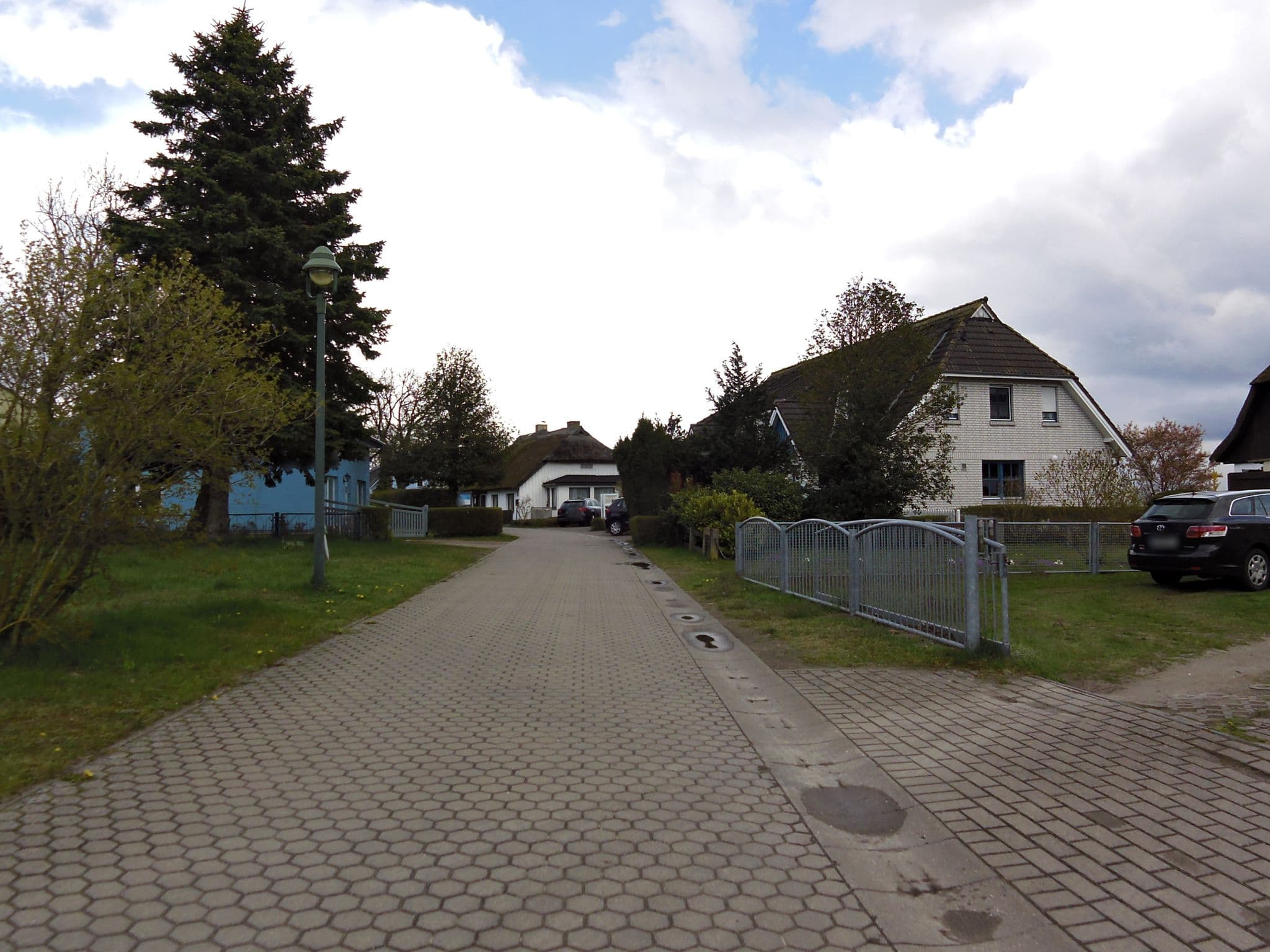 Street view near Borner Schlafwandler, Born — © zoegglmeyr (CC BY-SA · Mapillary)