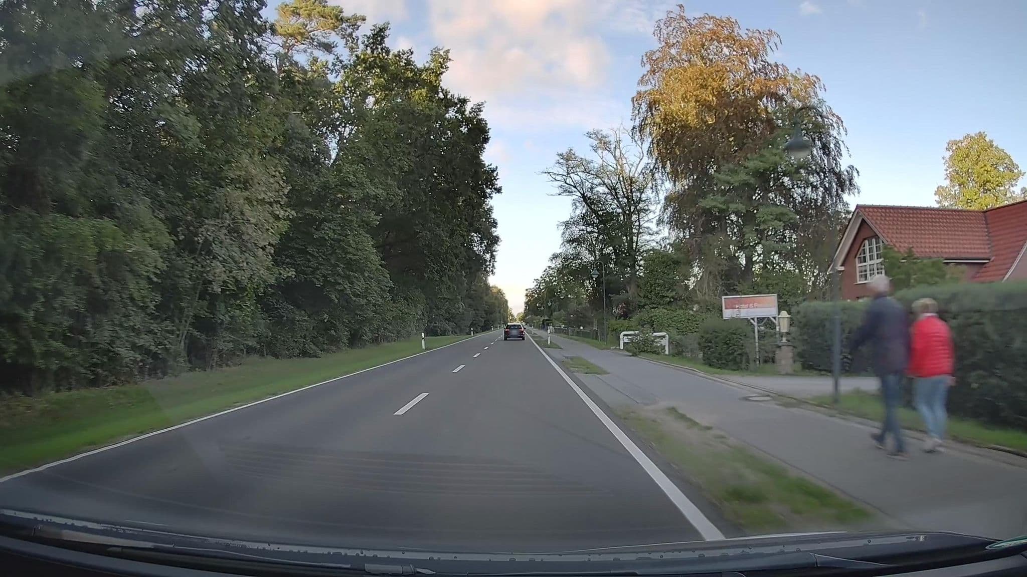 Street view near Hotel Pension Mayer, Wendorf — © hendel (CC BY-SA · Mapillary)
