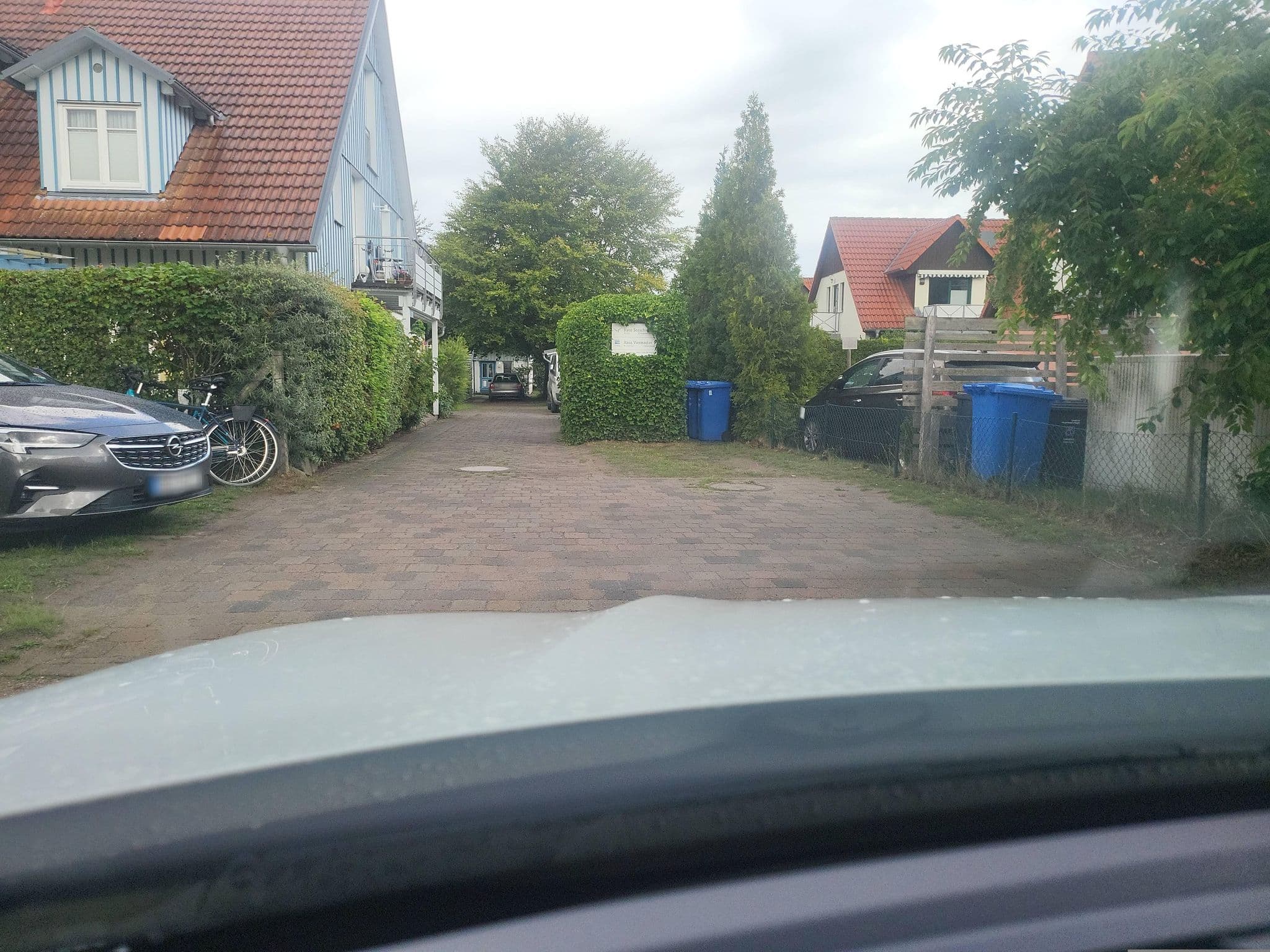 Street view near Ferienwohnung Döbbelin, Ostseebad Prerow — © DerMaster0815 (CC BY-SA · Mapillary)