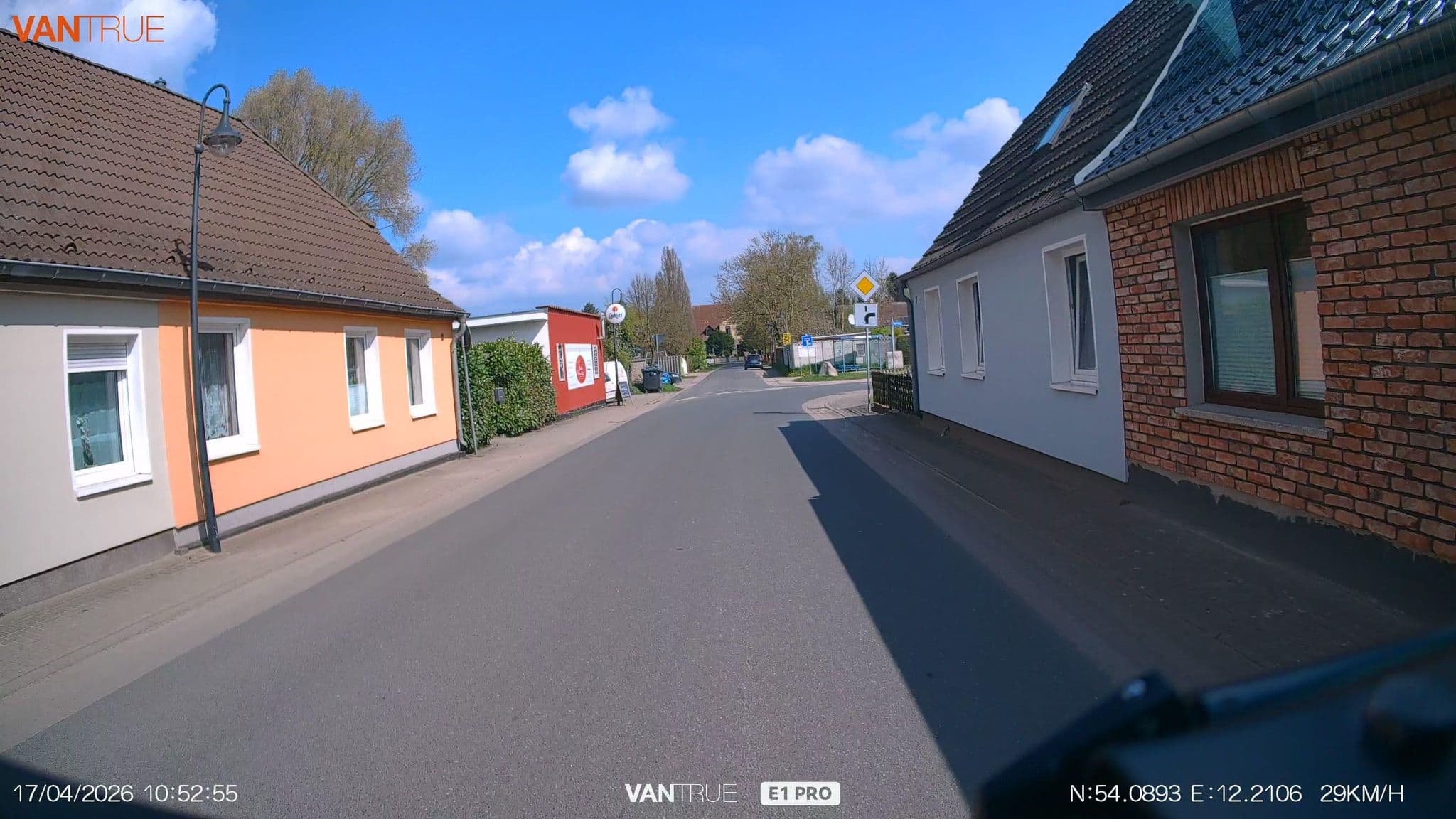 Street view near Uschis Gasthof, Roggentin — © LordOslo (CC BY-SA · Mapillary)