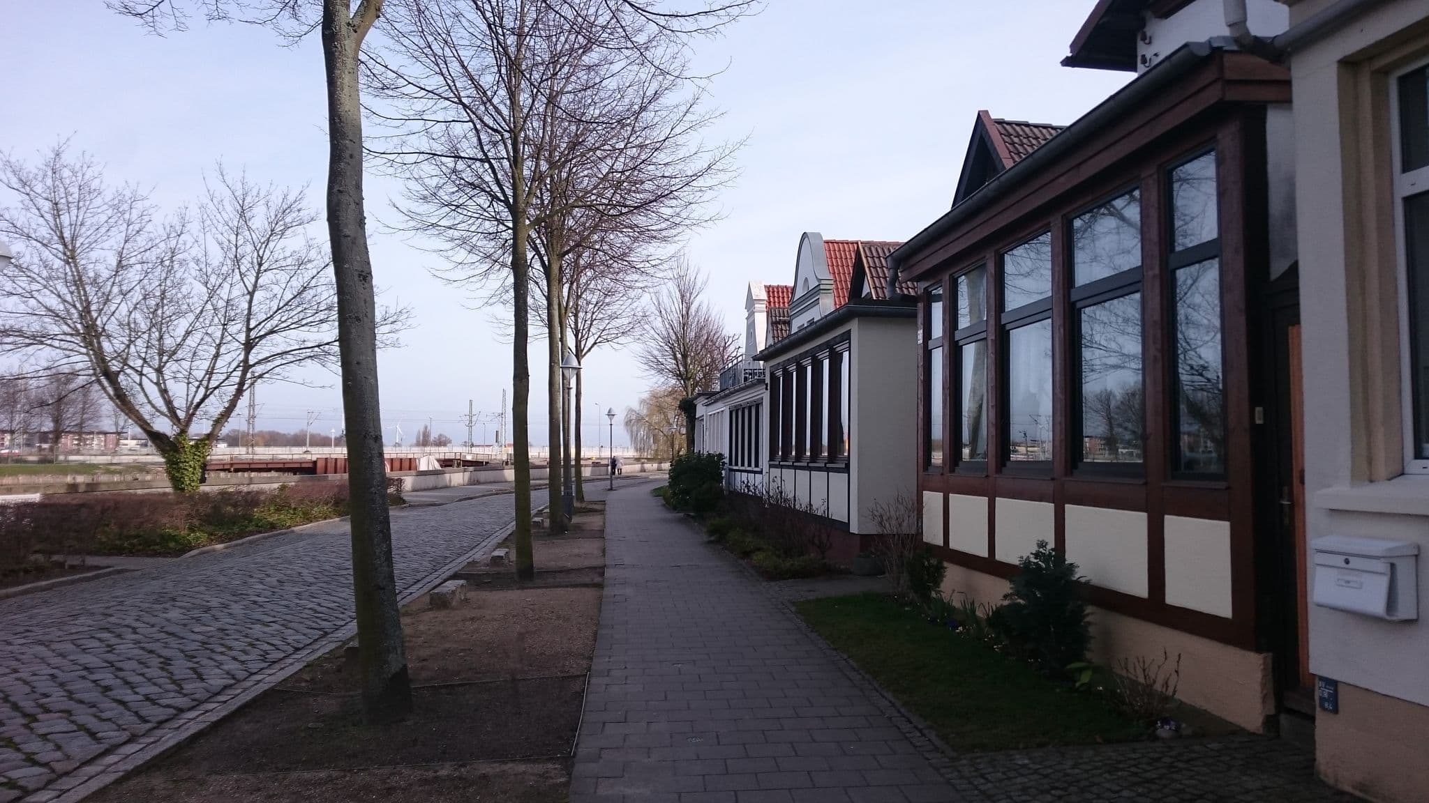 Street view near M. Kuhn-Tenfelde Ferienwohnung, Warnemünde — © thx (CC BY-SA · Mapillary)