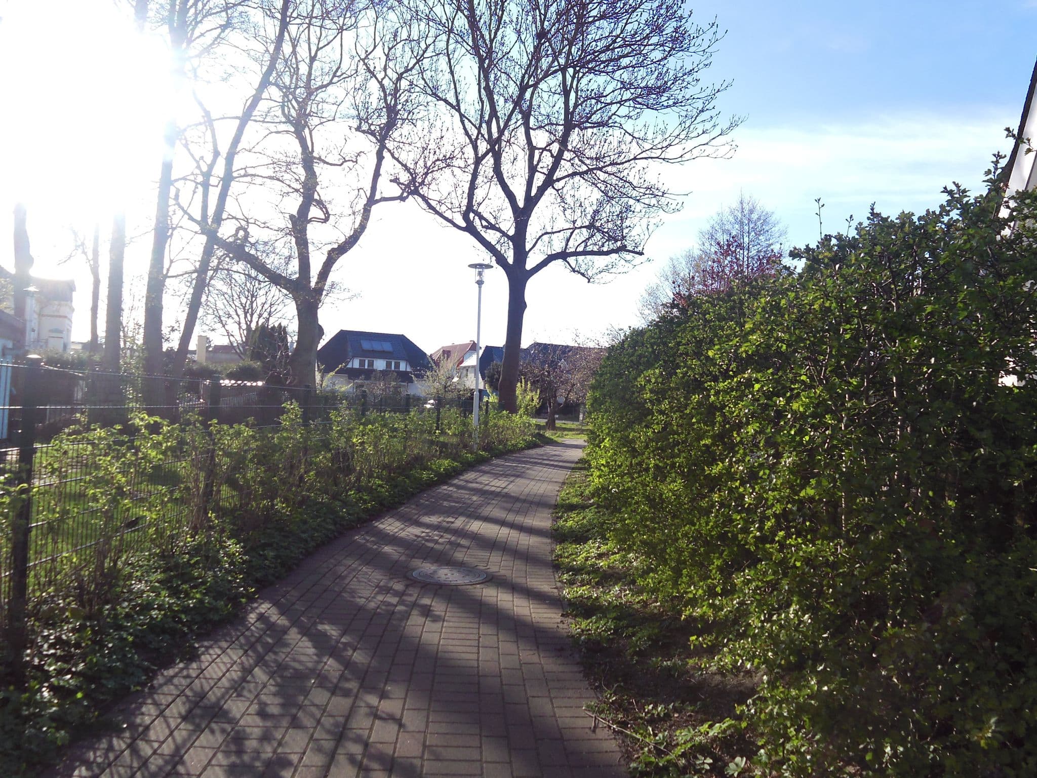 Street view near Haus Estonia, Zingst — © zoegglmeyr (CC BY-SA · Mapillary)