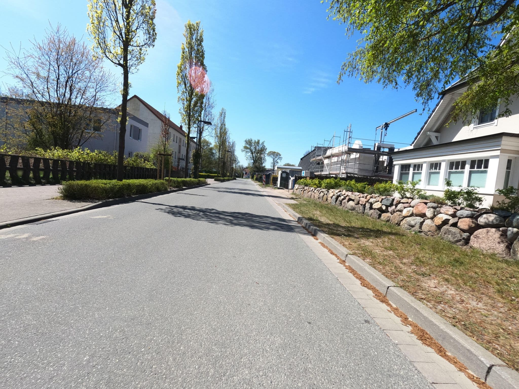 Street view near Ferienhaus Strandläufer, Zingst — © hektor1989 (CC BY-SA · Mapillary)
