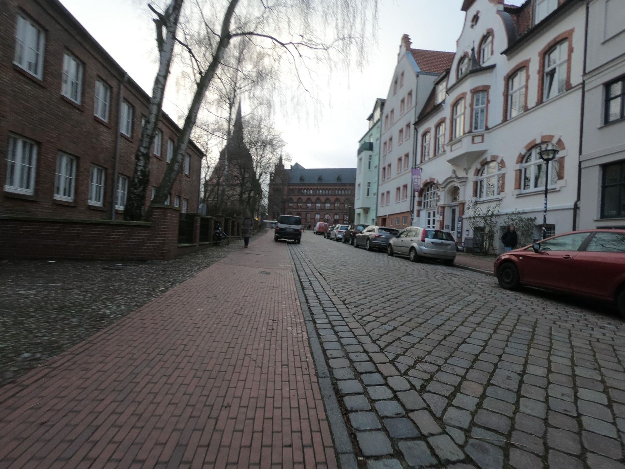 Street view near Jellyfish Hostel, Rostock — © 8of9 (CC BY-SA · Mapillary)