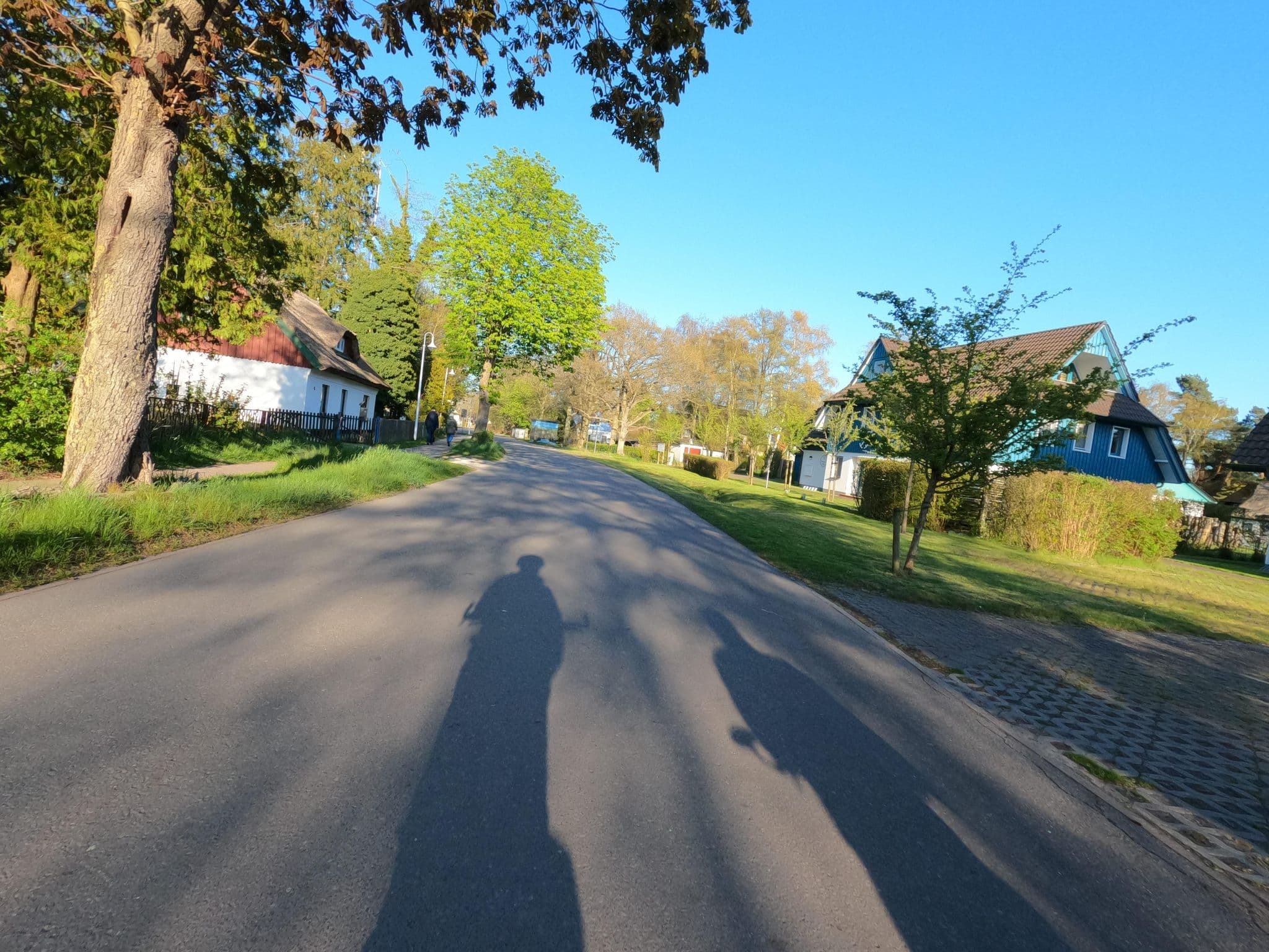Street view near Feriendomizil Prerow, Ostseebad Prerow — © hektor1989 (CC BY-SA · Mapillary)