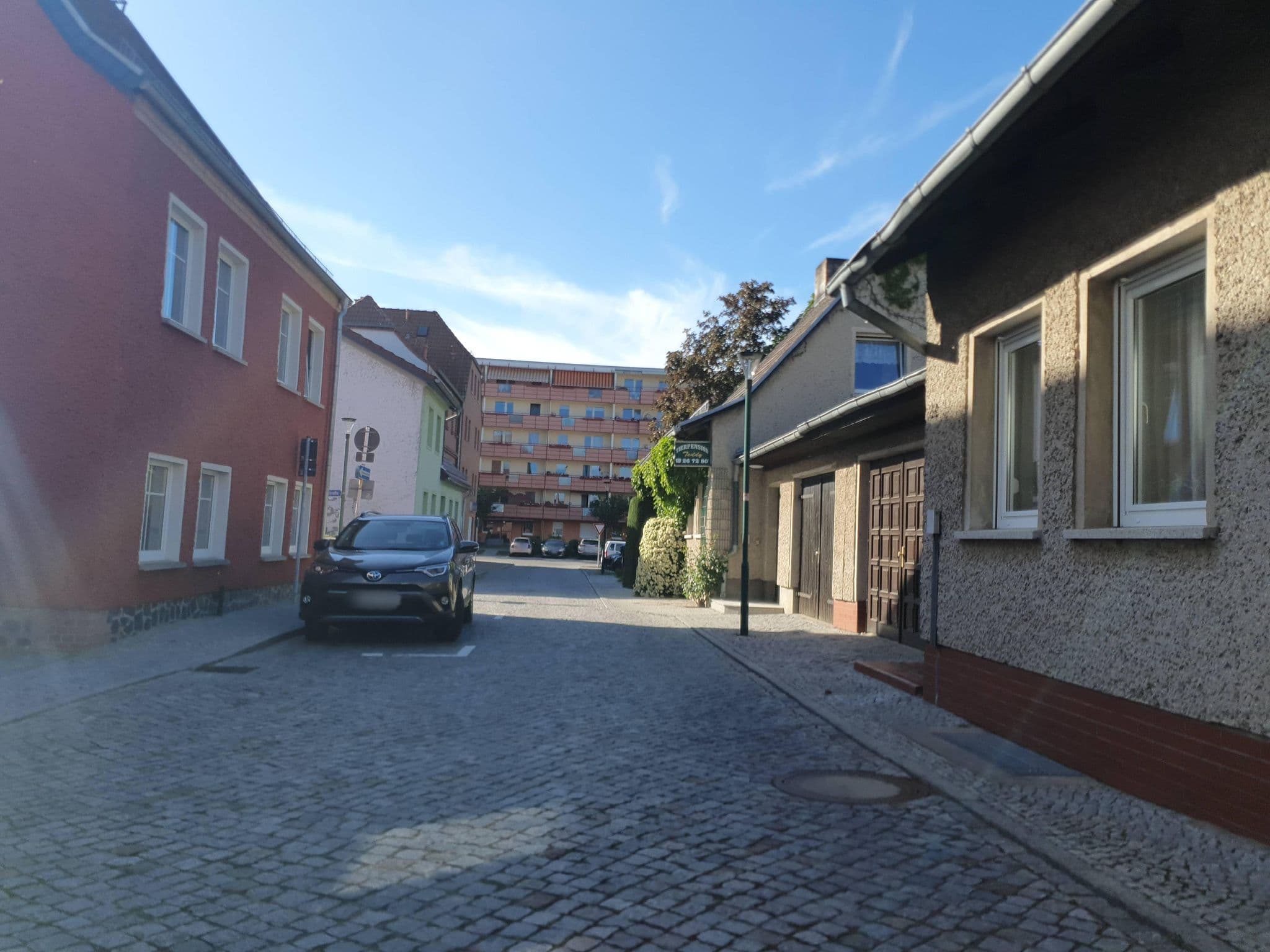 Street view near Pension Gartenstraße Schwedt, Schwedt (Oder) — © account_not_used_anymore__952631 (CC BY-SA · Mapillary)