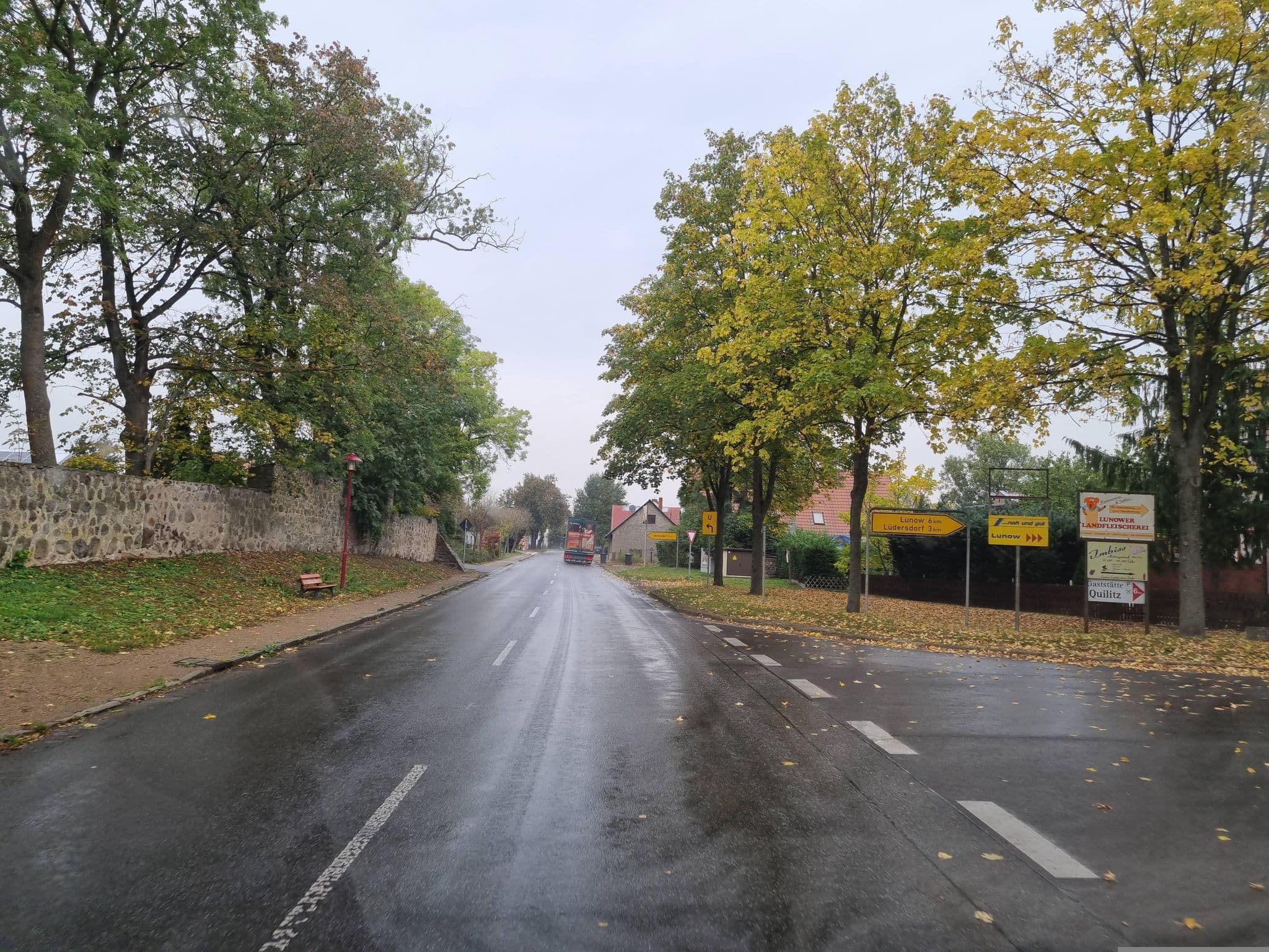 Street view near Ferienwohnung am Parsteinsee, Oderberg — © dsmm (CC BY-SA · Mapillary)