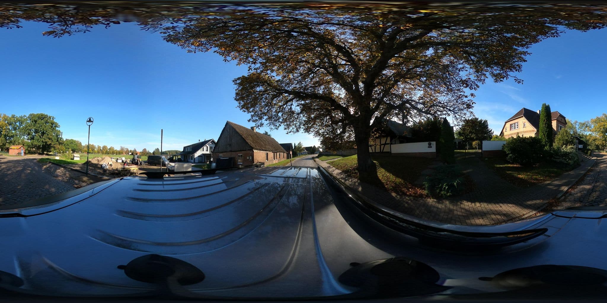 Street view near Haus Simon, Ahlbeck — © Mobilitaetswerk (CC BY-SA · Mapillary)