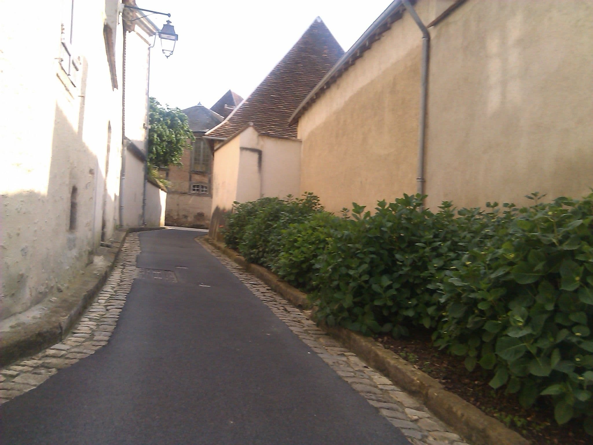 Street view near Gîte des Pèlerins, La Châtre — © changchun1 (CC BY-SA · Mapillary)