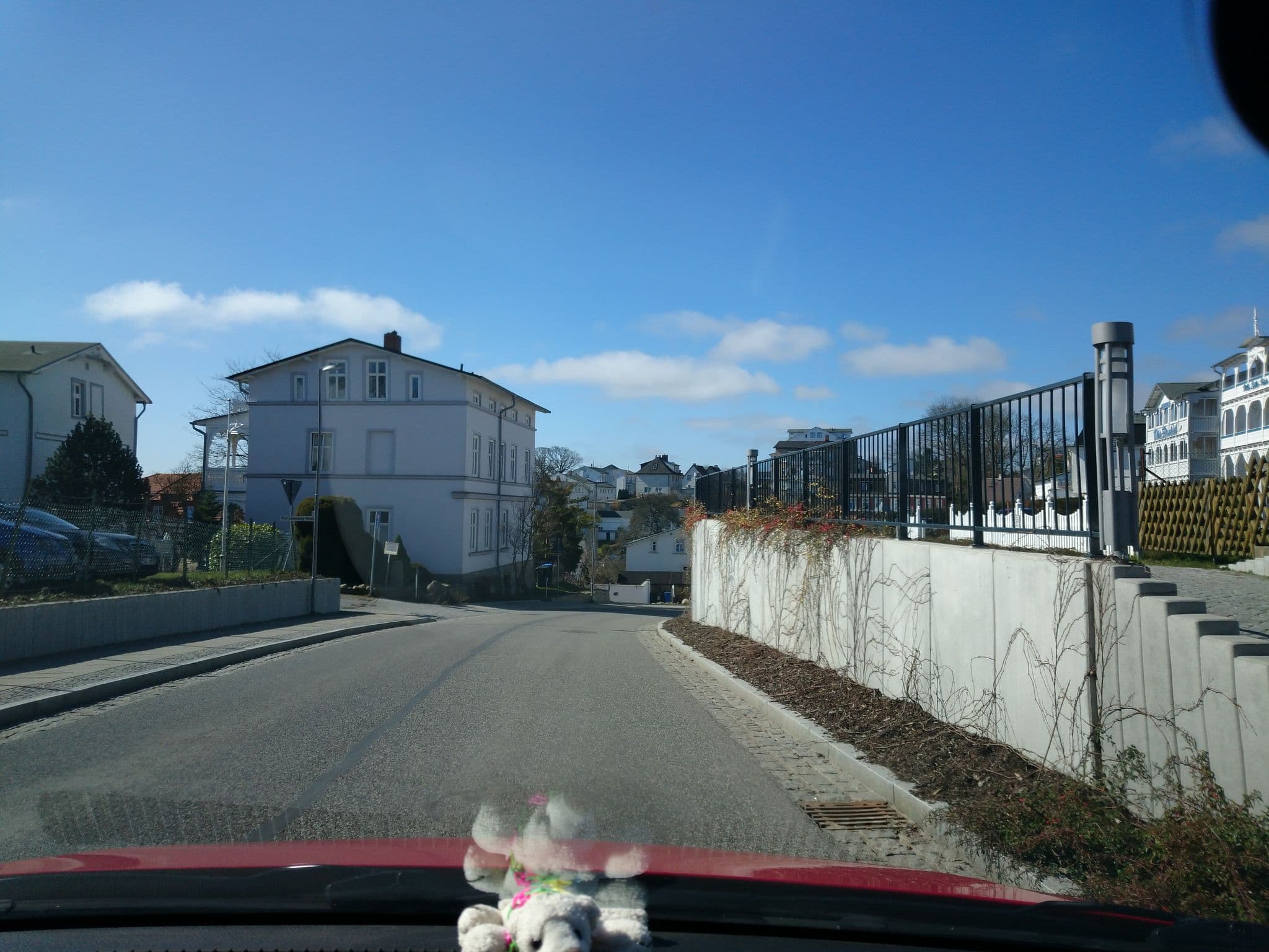 Street view near Ferienunterkünfte Familie Panter, Sassnitz — © jacobbraeutigam (CC BY-SA · Mapillary)