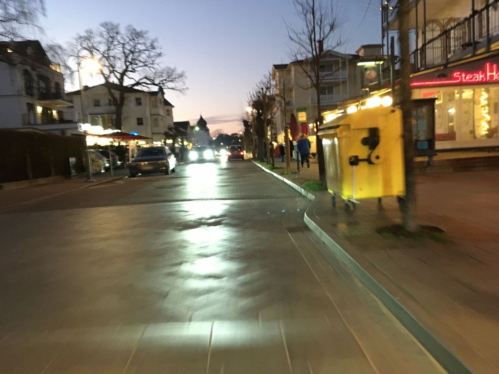 Street view near Hanseatisches Capital Conzept Beratungs- und Vermittlungsgesellschaft, Ostseebad Binz — © changchun1 (CC BY-SA · Mapillary)