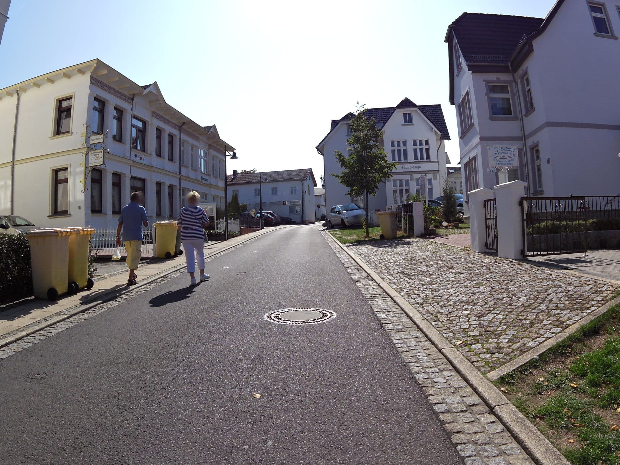 Street view near Ute Wessoly, Seebad Heringsdorf — © zoegglmeyr (CC BY-SA · Mapillary)