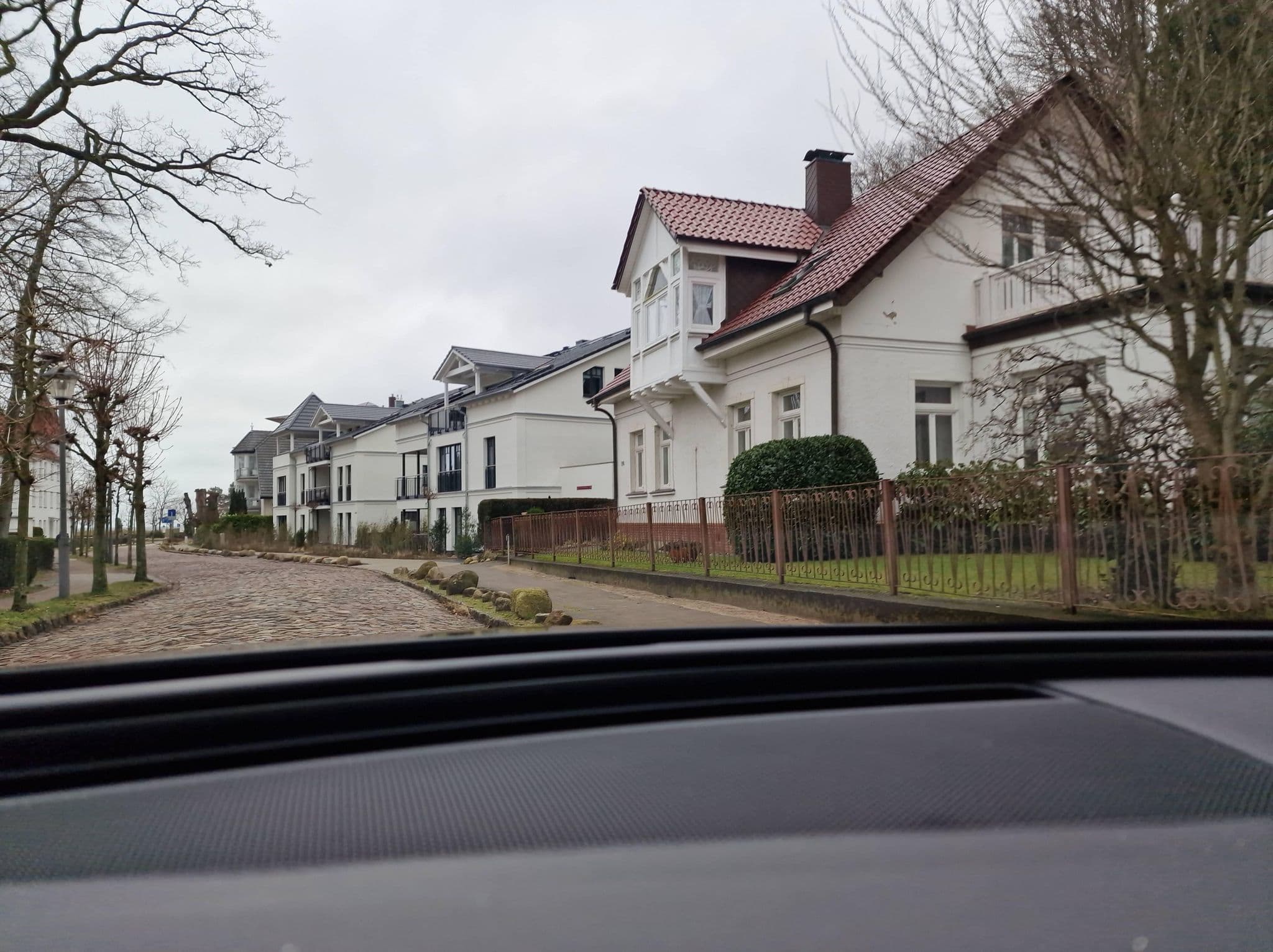 Street view near Parkvilla Mathilde, Ostseebad Binz — © atpl_pilot (CC BY-SA · Mapillary)