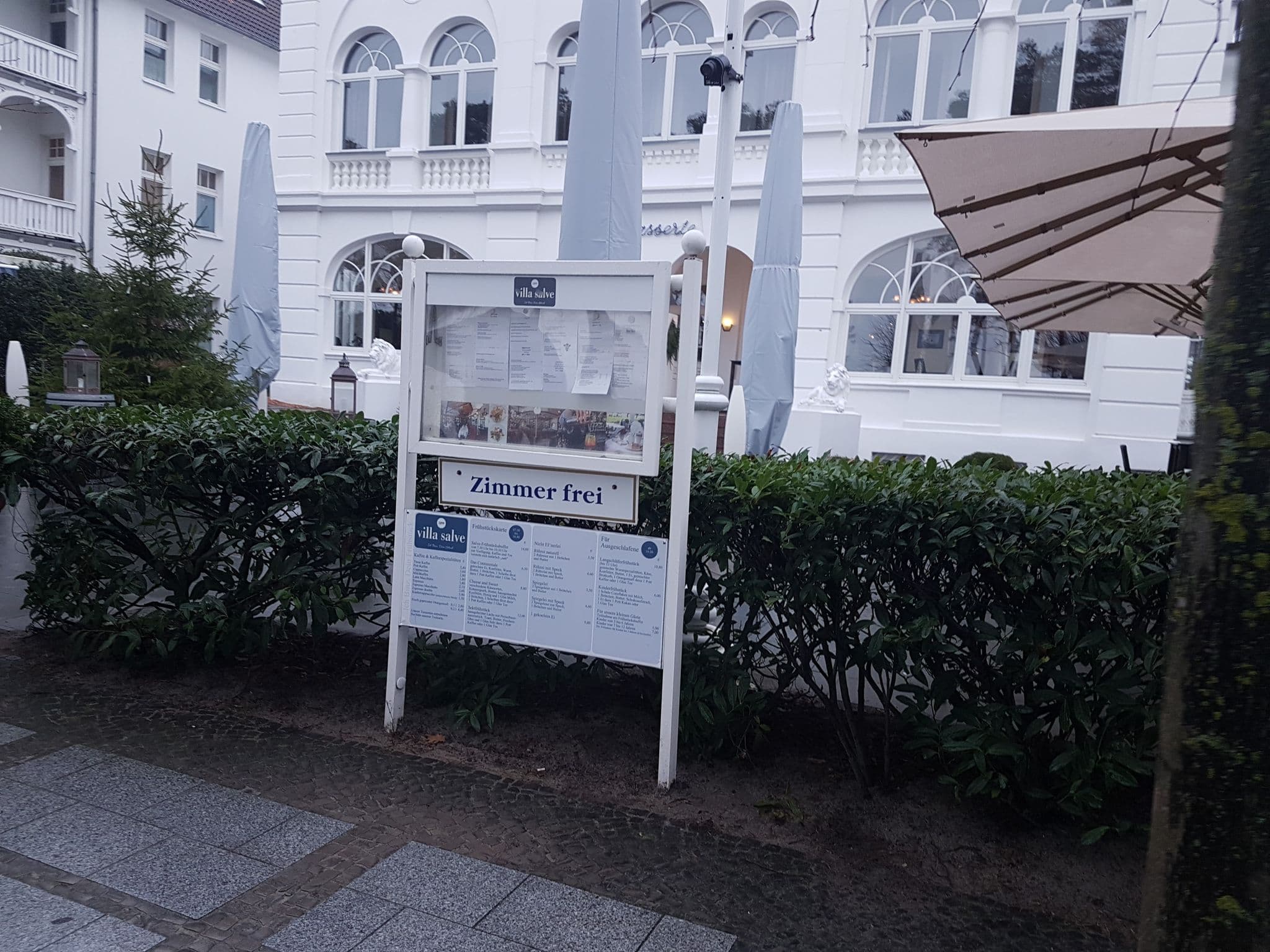 Street view near Strandhaus Belvedere, Ostseebad Binz — © changchun1 (CC BY-SA · Mapillary)
