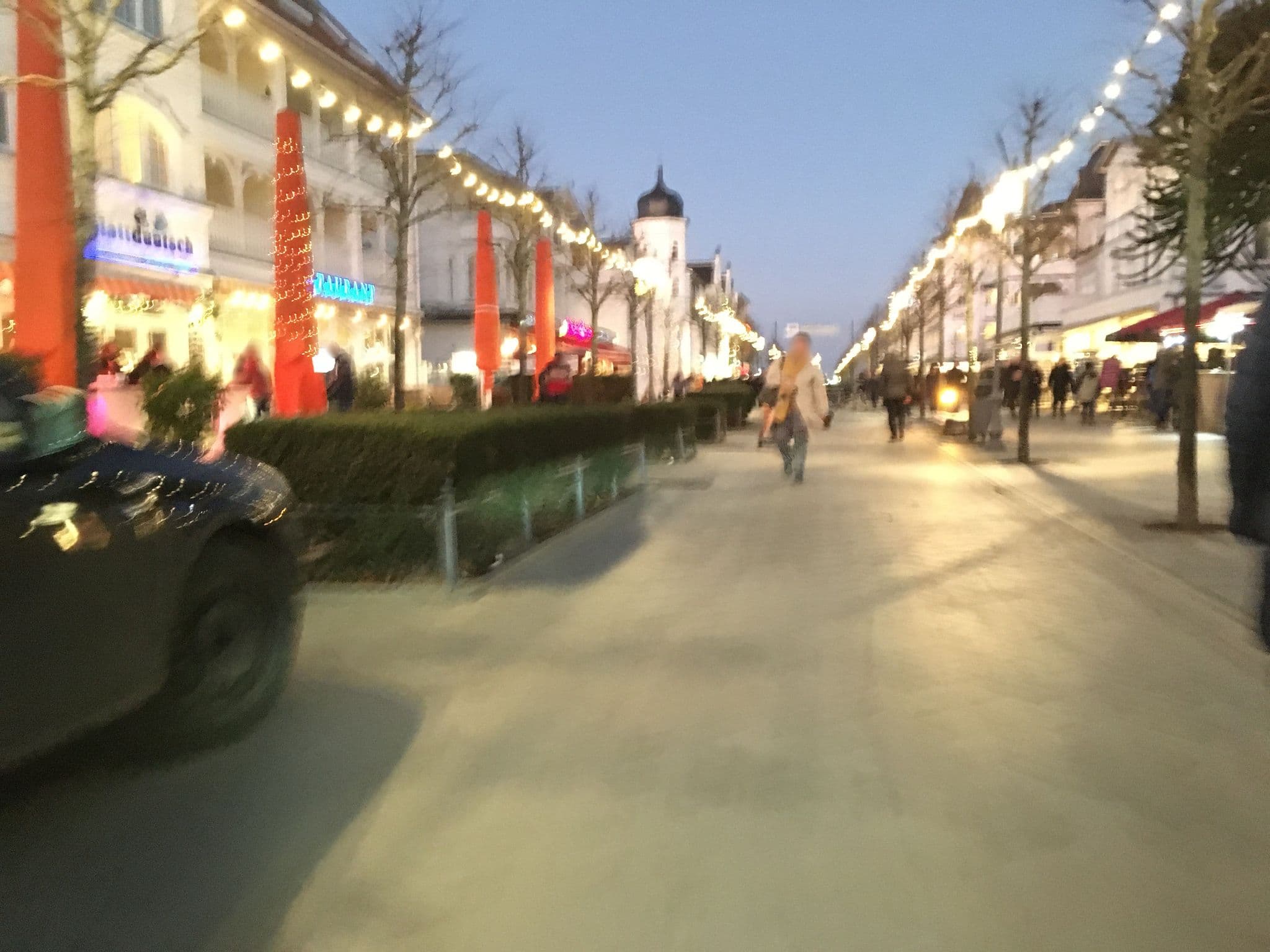 Street view near Glasner Hotel & Gastronomie GmbH, Ostseebad Binz — © changchun1 (CC BY-SA · Mapillary)