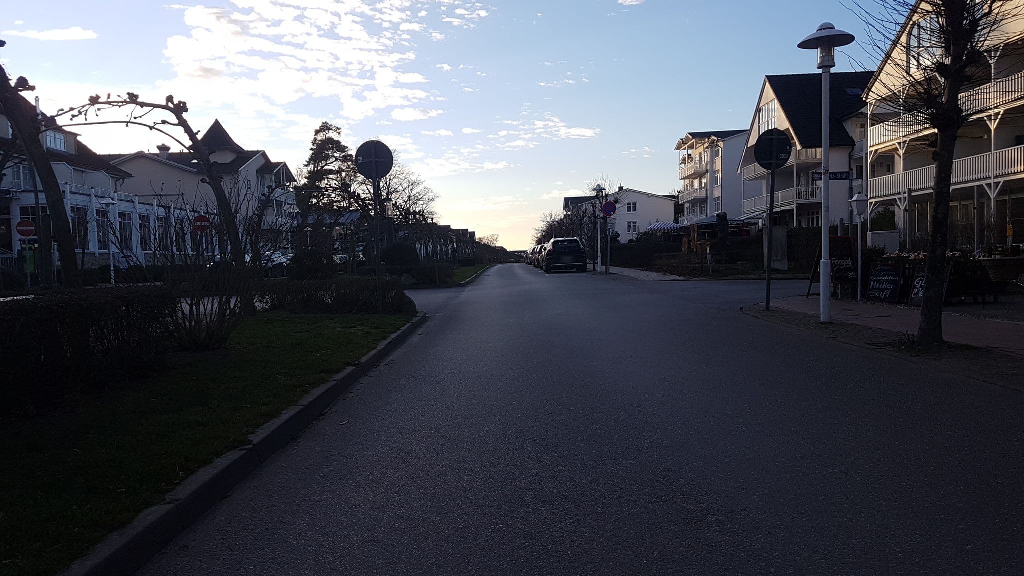 Street view near ACÁ Hotel Mönchgut Rügen Ostsee, Sellin — © changchun1 (CC BY-SA · Mapillary)